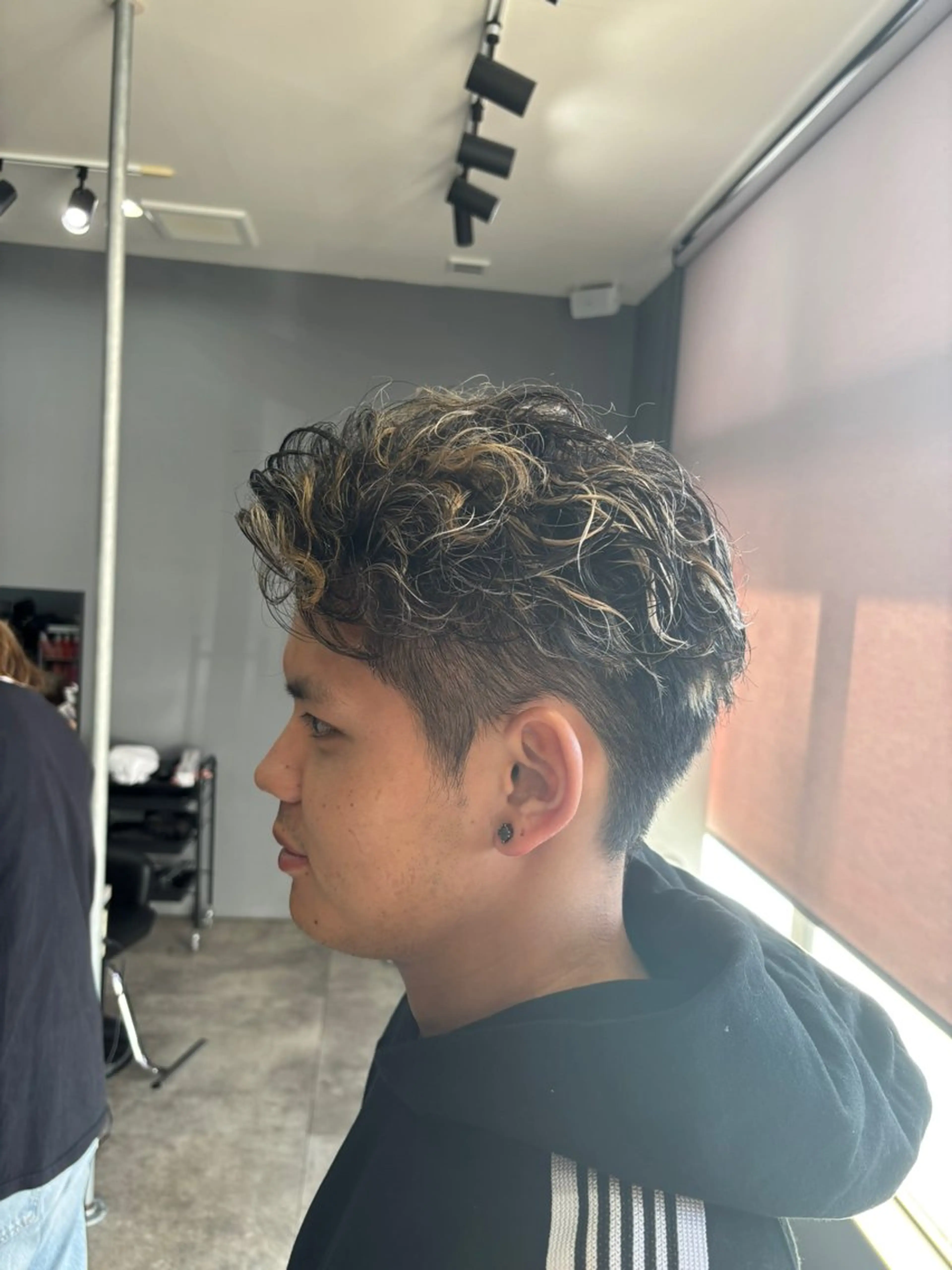 カラー パーマ メンズ パーマ ✂︎GLITTER ✂︎Yuu✂︎のヘアスタイル