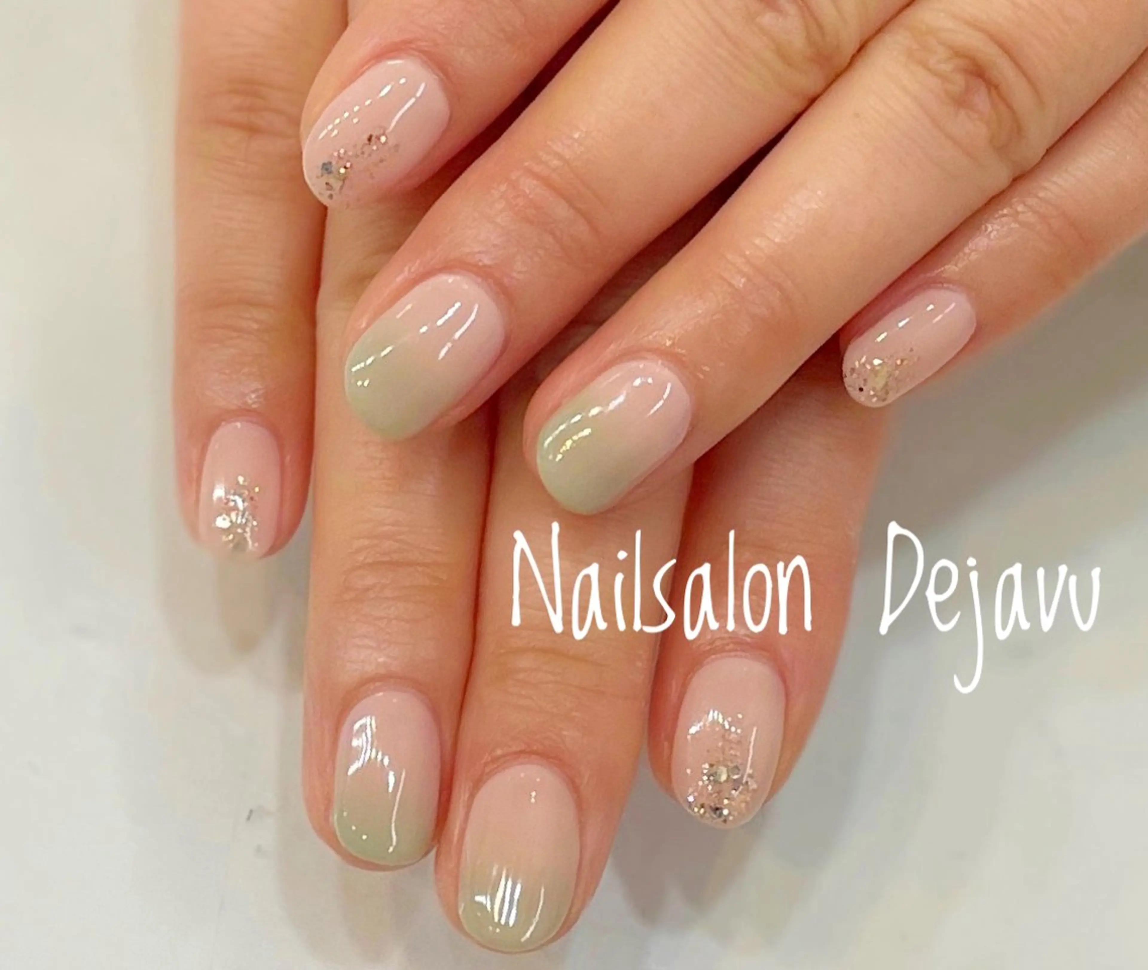 ネイル グラデーション 持ち込み 春ネイル ハンドネイル Nail salon Dejavu 🌿のネイルデザイン