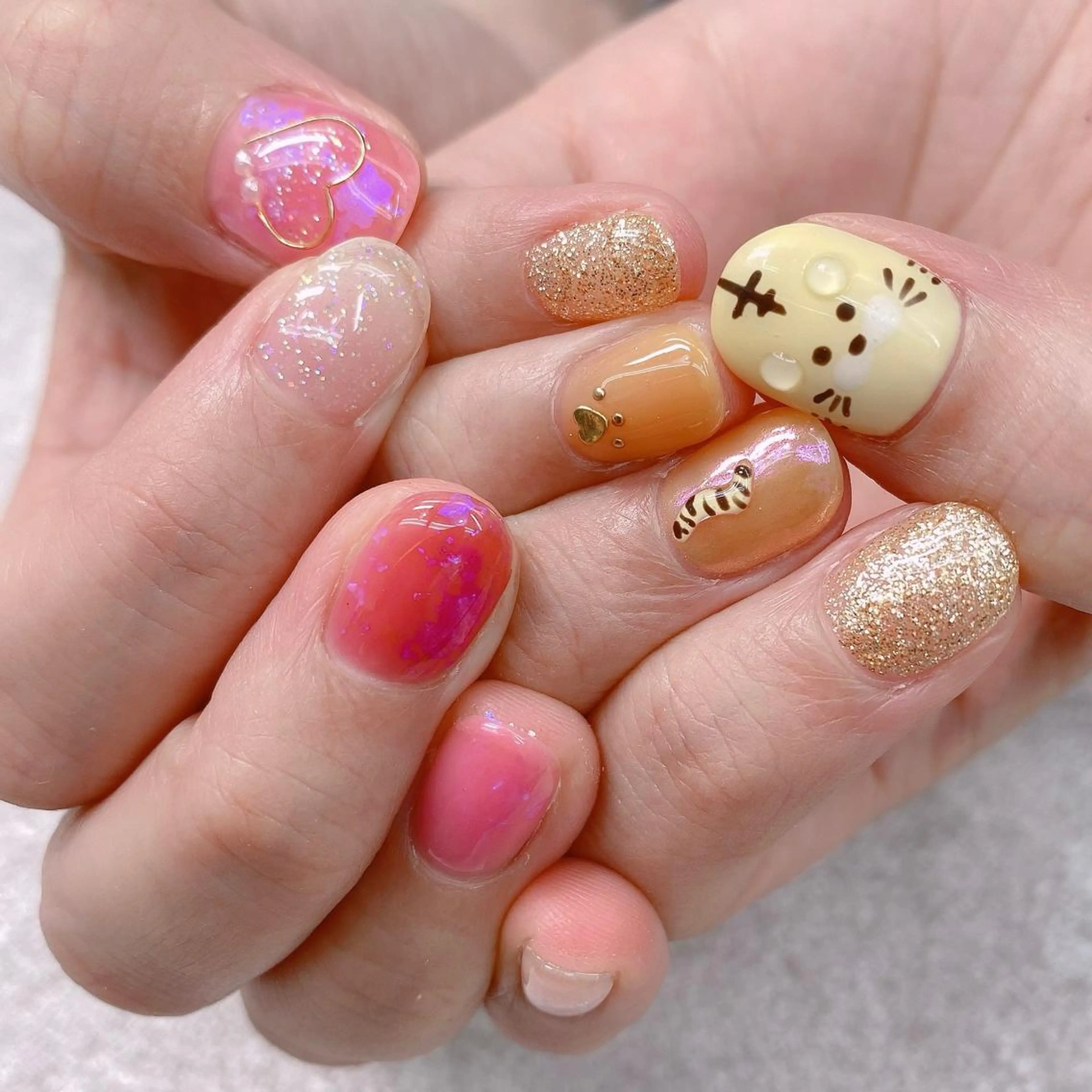 ネイル ハンドネイル フットネイル ナナイチゼロ I.Naoのネイルデザイン