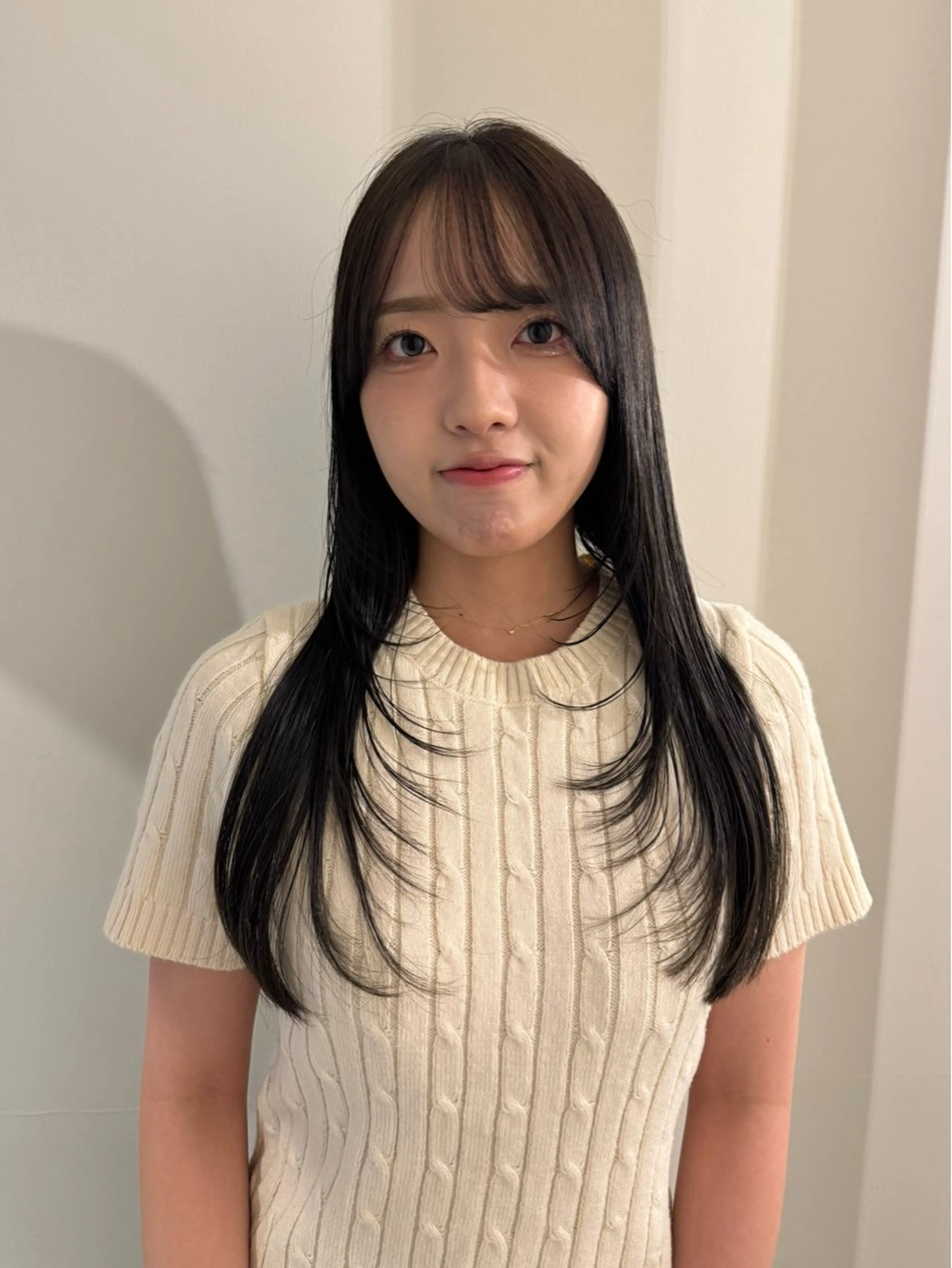 ロング カラー 顔まわりレイヤー レイヤーカット 内沼 恵留菜のヘアスタイル