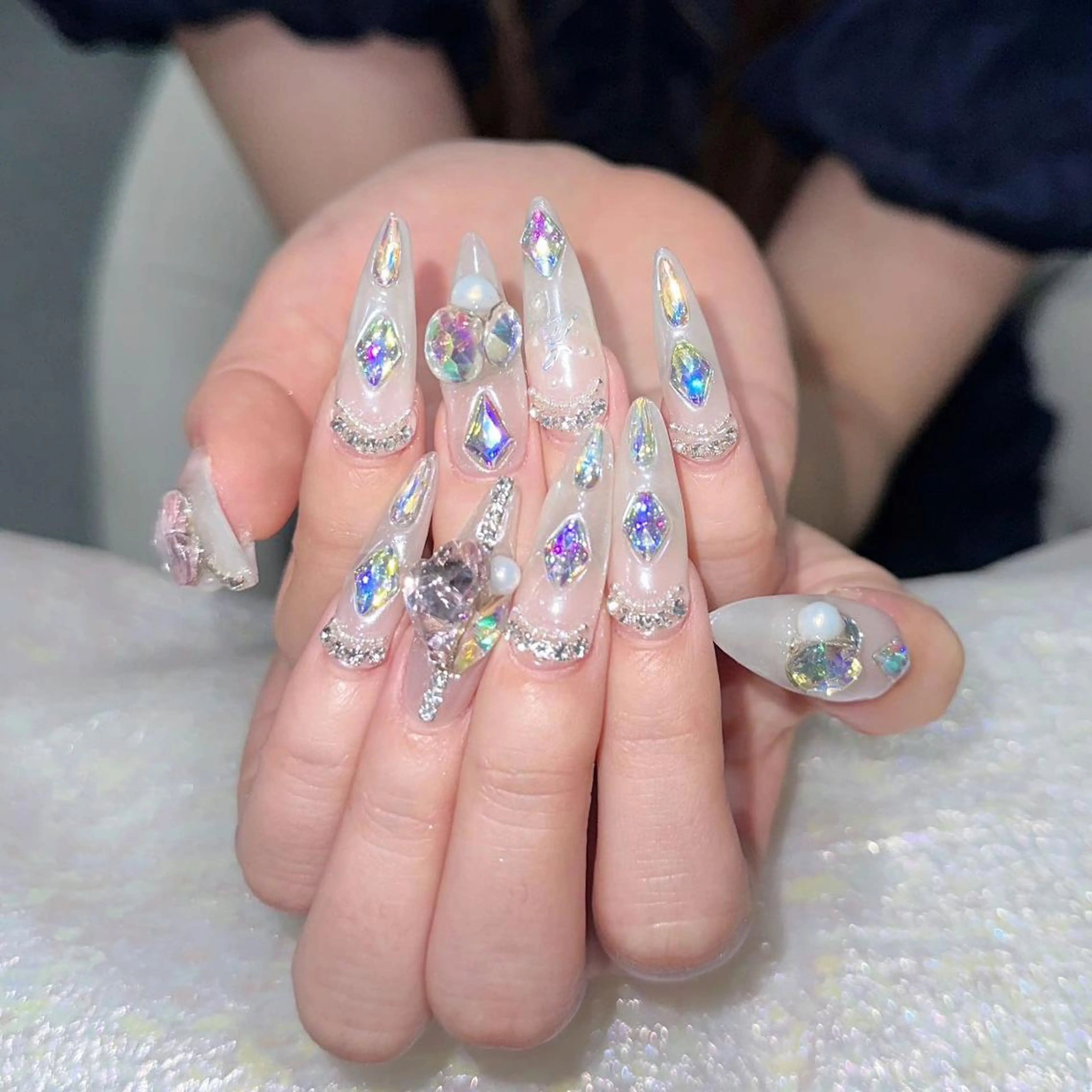 ネイル アートネイル 長さ出し ネイルチップ Queens 新宿本店のネイルデザイン