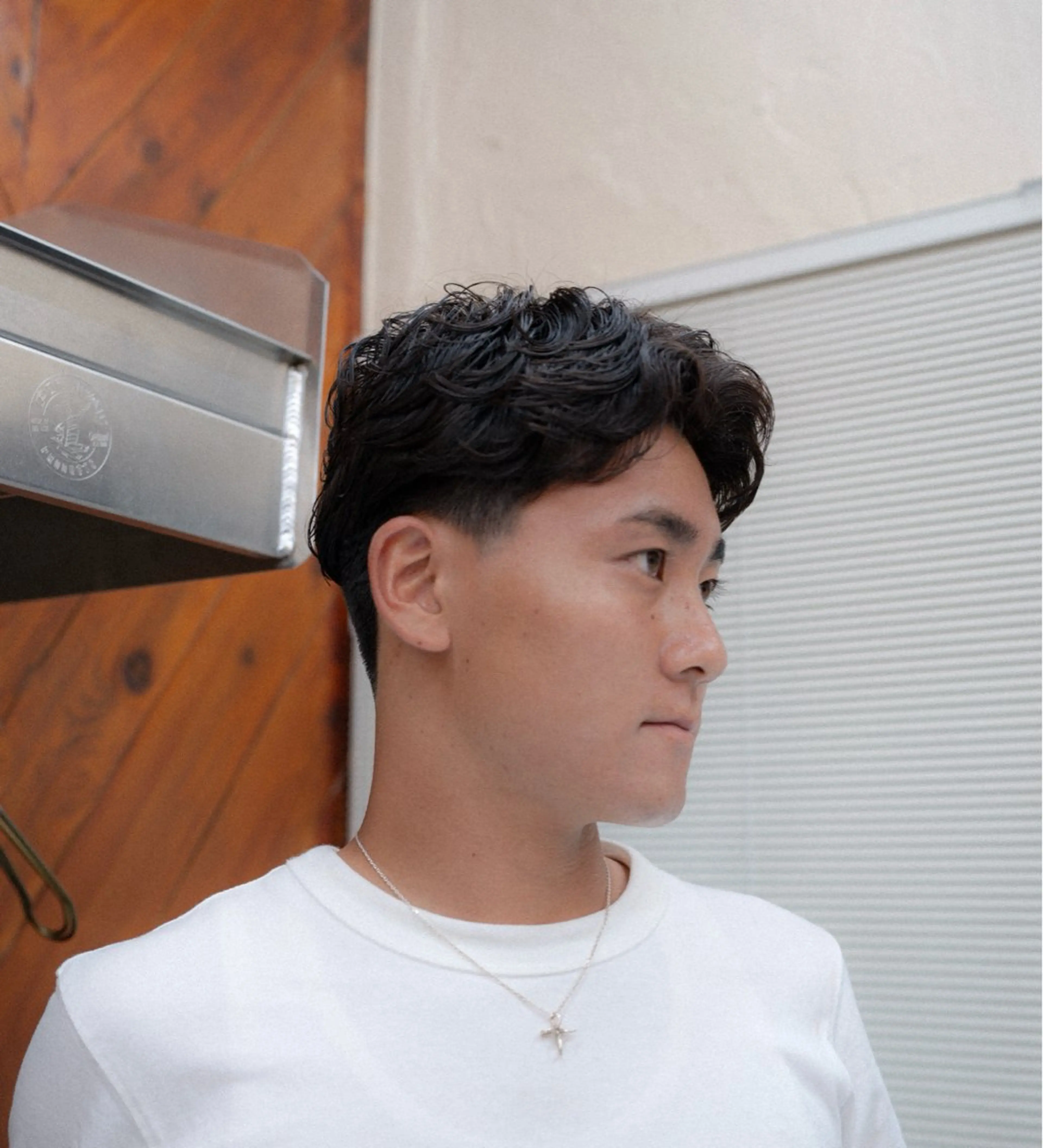 ショート カラー パーマ メンズ センターパート メンズパーマ 🔗メンズサロン🔗 Kieのヘアスタイル