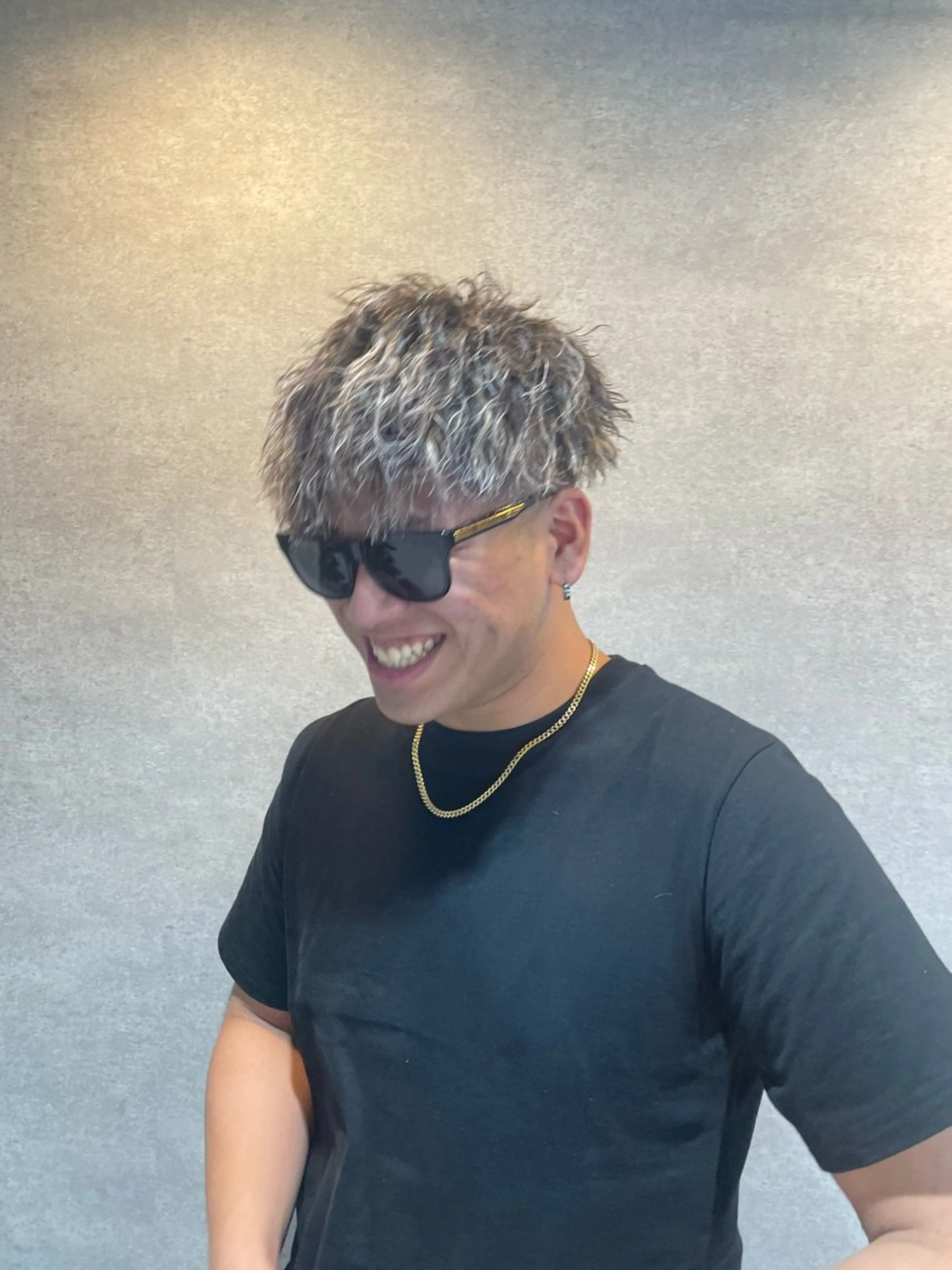 ショート カラー パーマ メンズ 新世代パーマ⚡️ の達人トモ⚡️のヘアスタイル