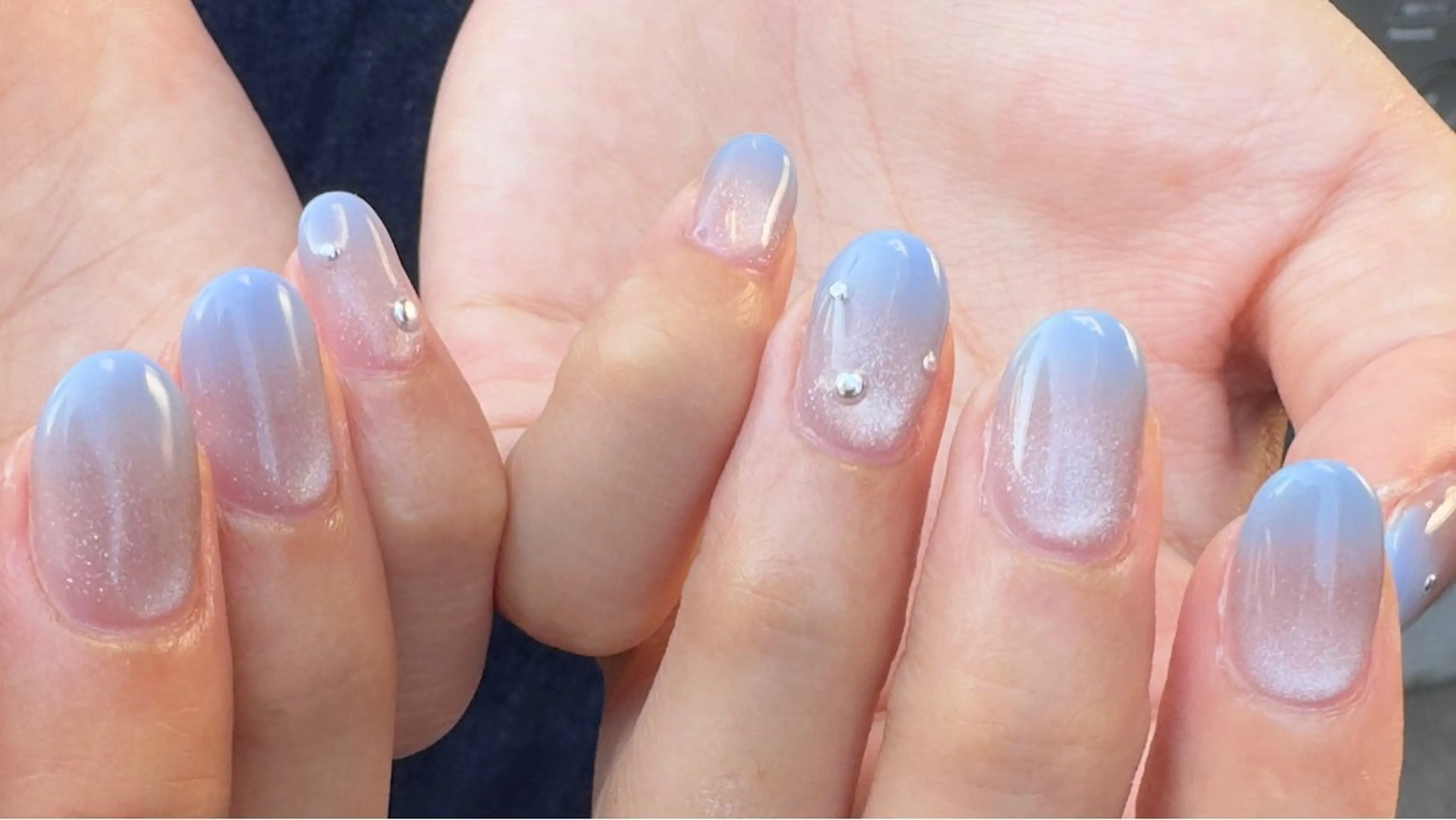 ネイル フラッシュネイル ホログラムネイル 韓国ネイル レース ラメ(グリッター) ハンドネイル MH_ Nailのネイルデザイン