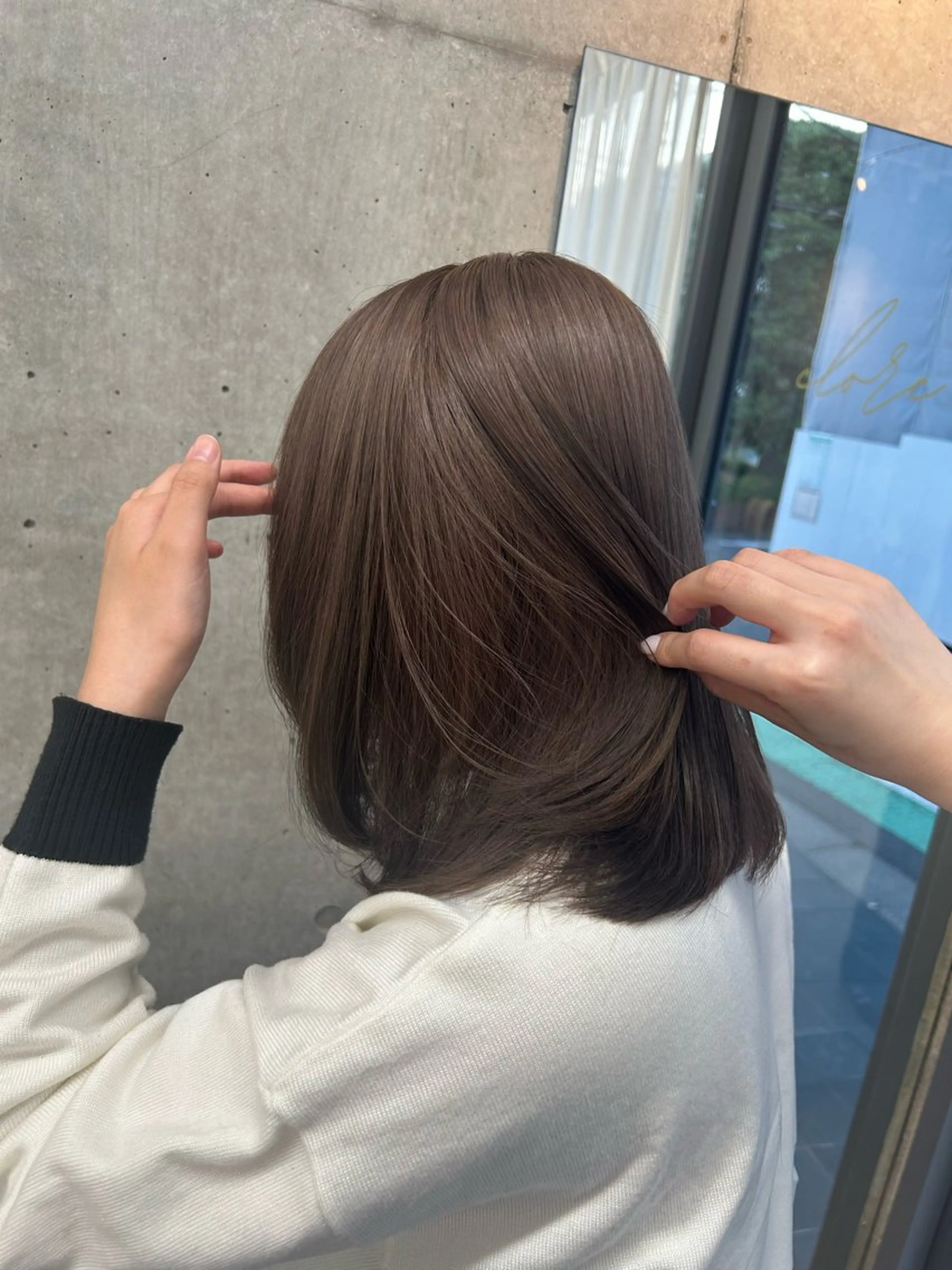 ミディアム カット ヘアカラー トリートメント LOE Yuuka/42🩵のヘアスタイル