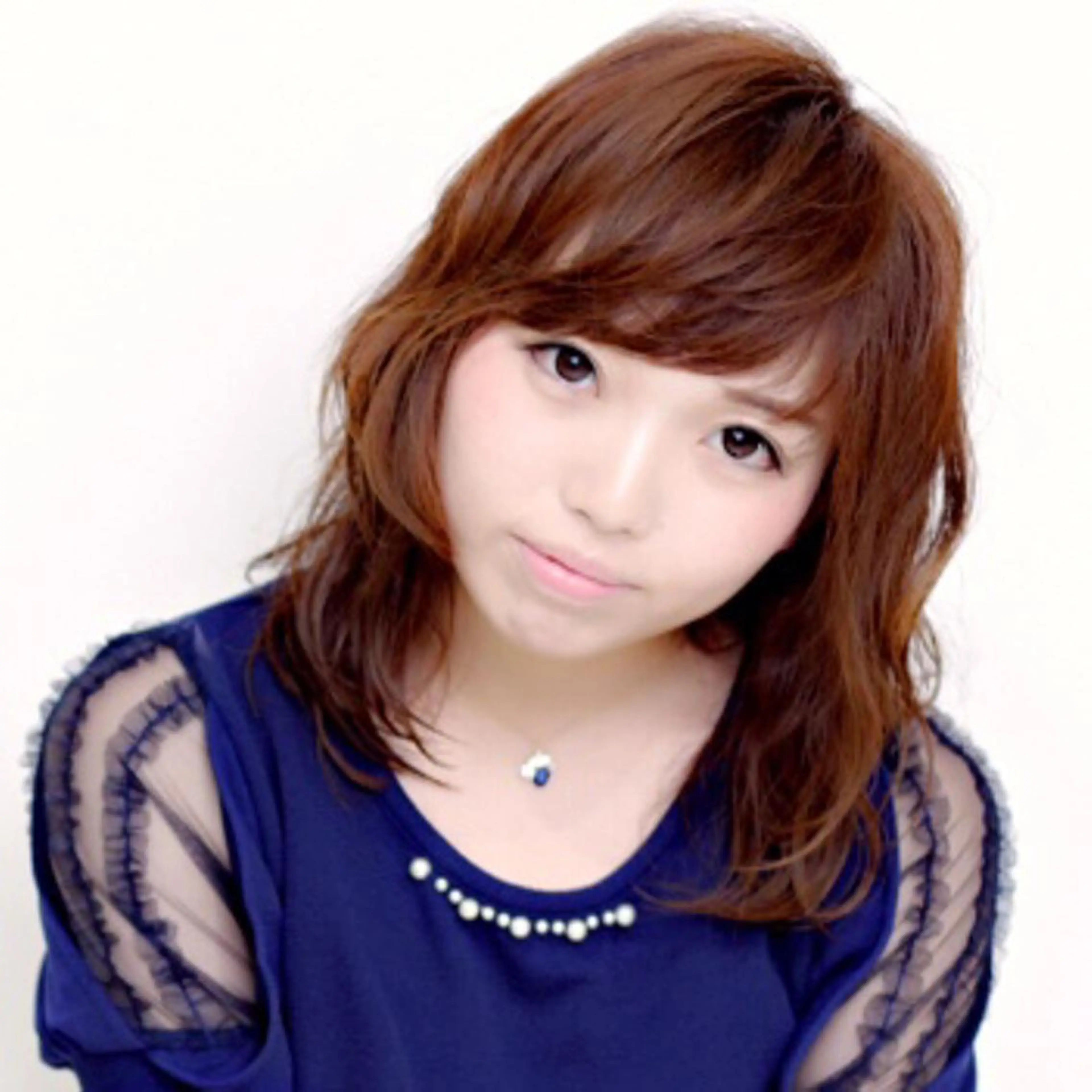 ミディアム 中林 由佳のヘアスタイル