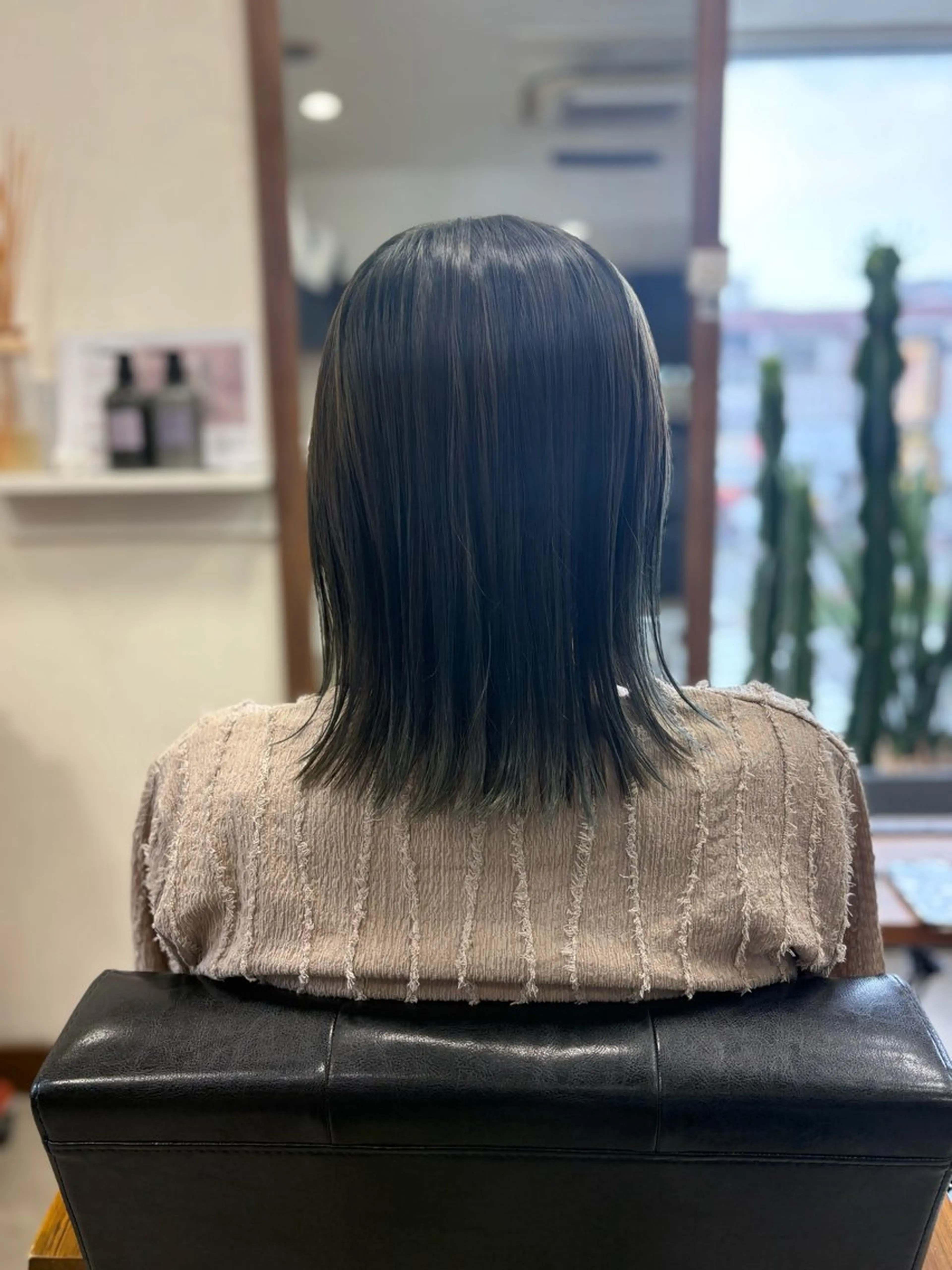 ミディアム カラー ブリーチ カット ヘアカラー lotti スタイリスト田中のヘアスタイル