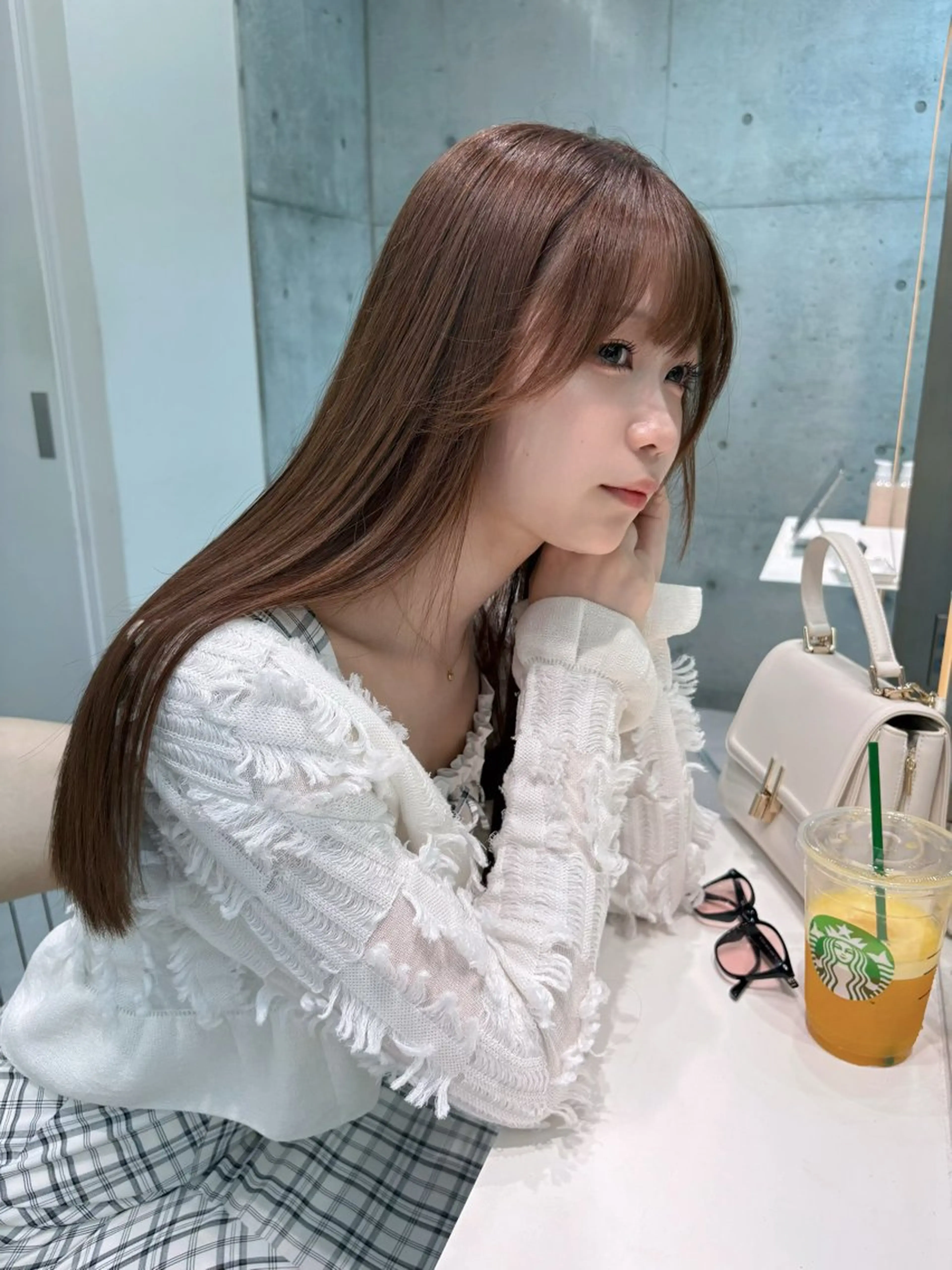 ロング 縮毛矯正 トリートメント 福岡縮毛矯正✨️ ストレート 向井和輝のヘアスタイル