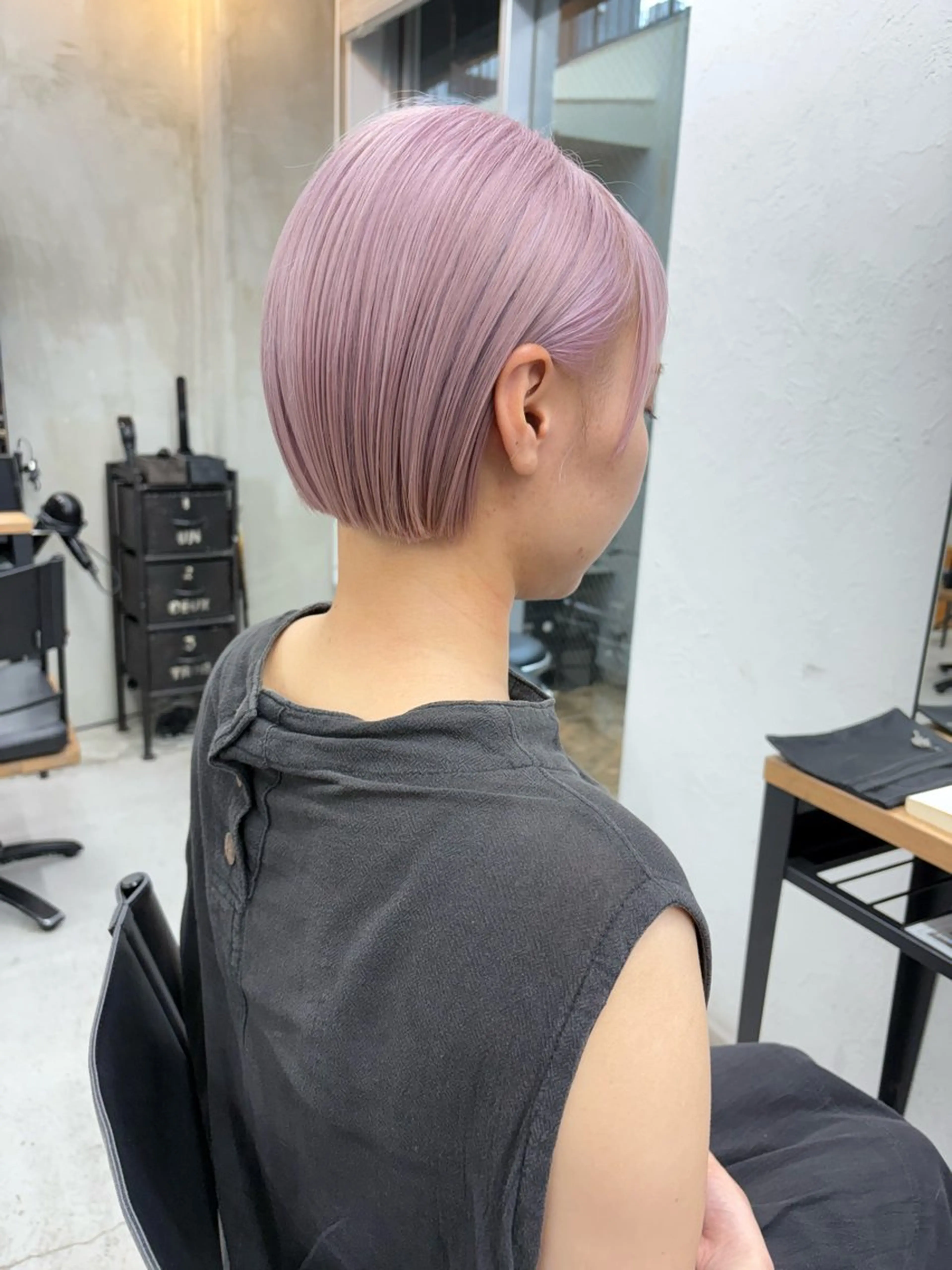 ショート カラー ヘアアレンジ ボブ カット ヘアカラー トリートメント 🧸艶々韓国ヘア 🧁mizunaのヘアスタイル