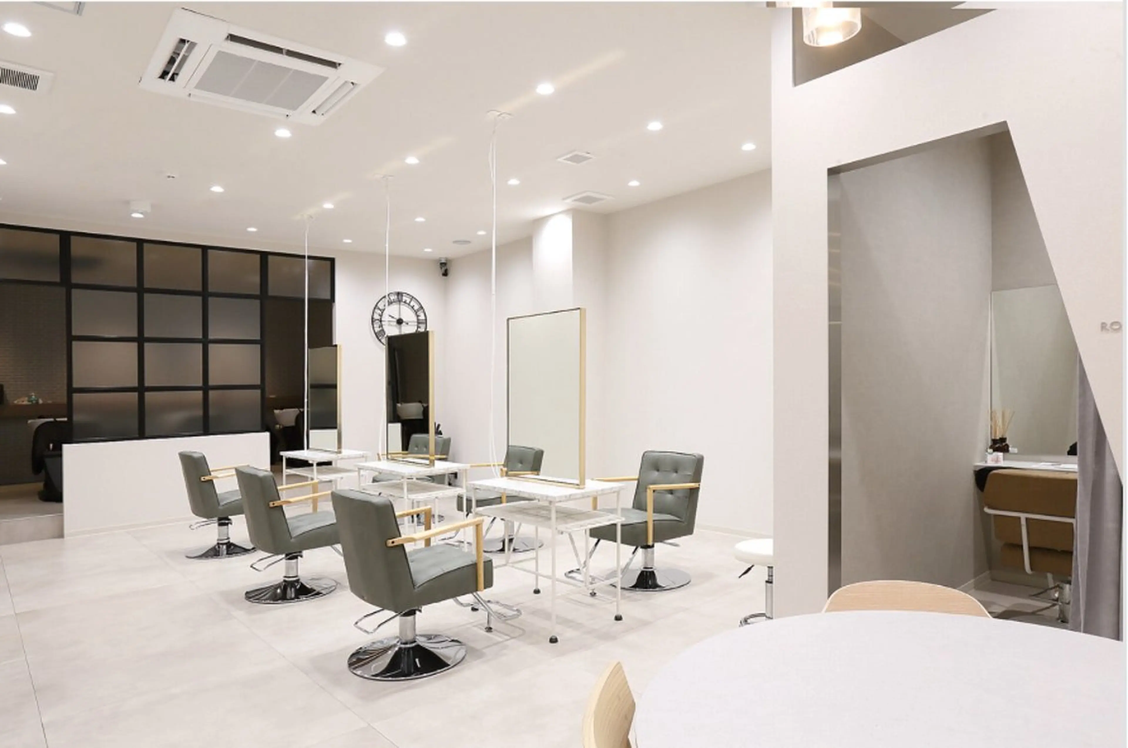 甲斐麻椰/ N°大分のヘアスタイル