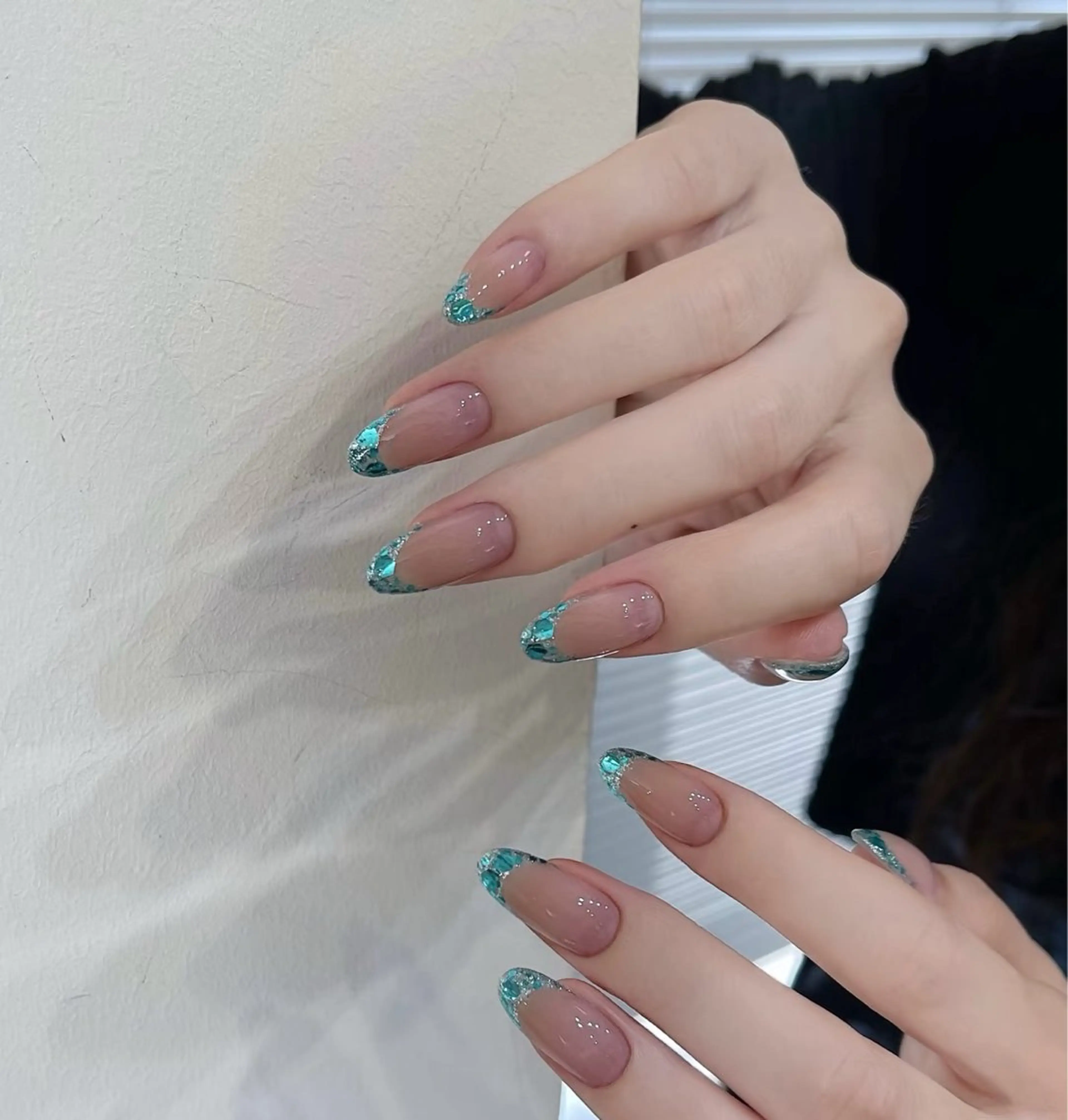 ネイル アートネイル オーロラネイル チークネイル フレンチネイル ガラスフレンチ 🎀YooLi Nail salonのネイルデザイン