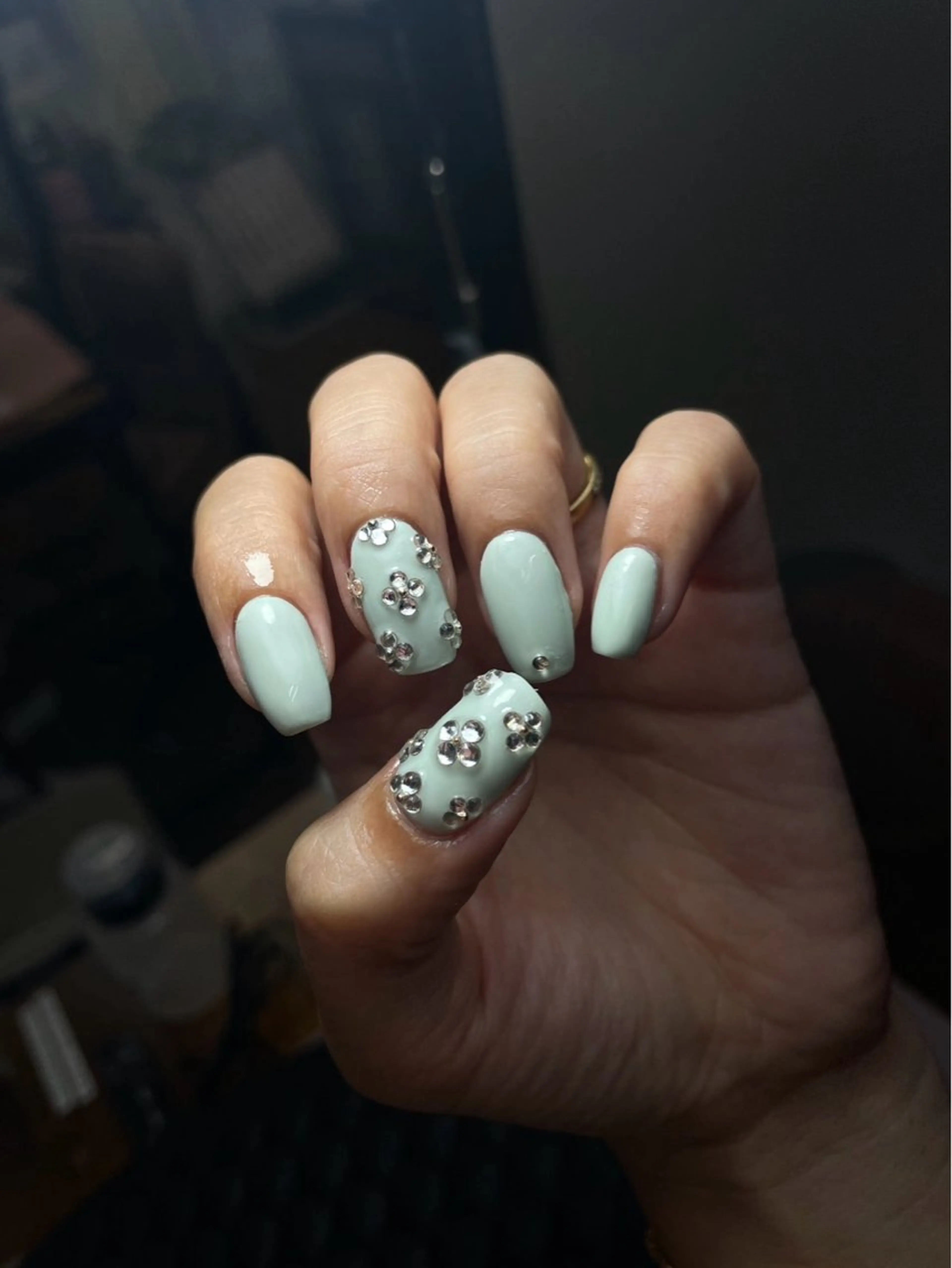 ネイル チークネイル 長さ出し フットネイル ジェルネイル 卒業式 𝓐𝓷𝓻𝓲 XiinhNailのネイルデザイン