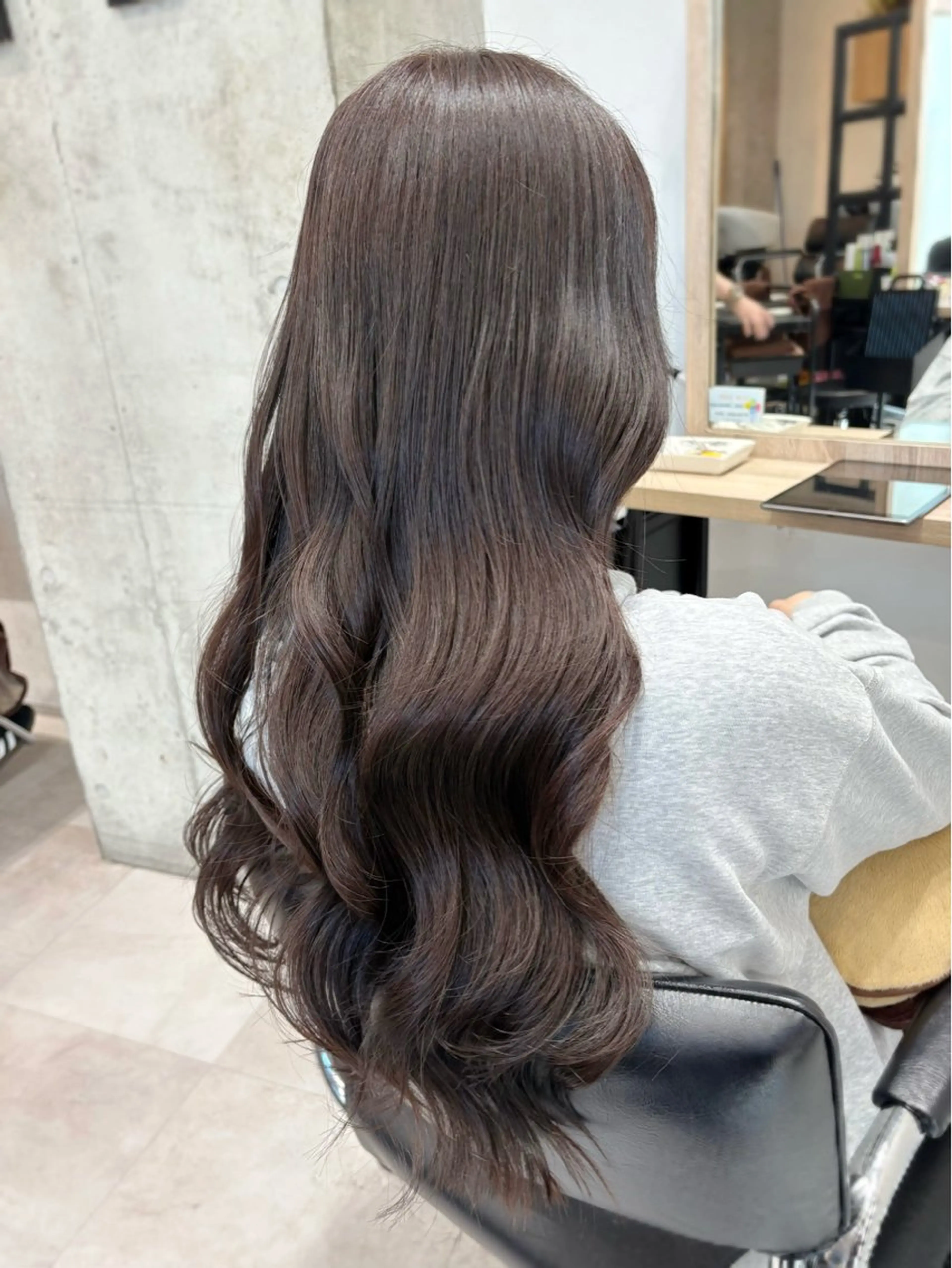 ロング カラー うる艶カラー/恵比寿 ベージュ/丸山陽平のヘアスタイル