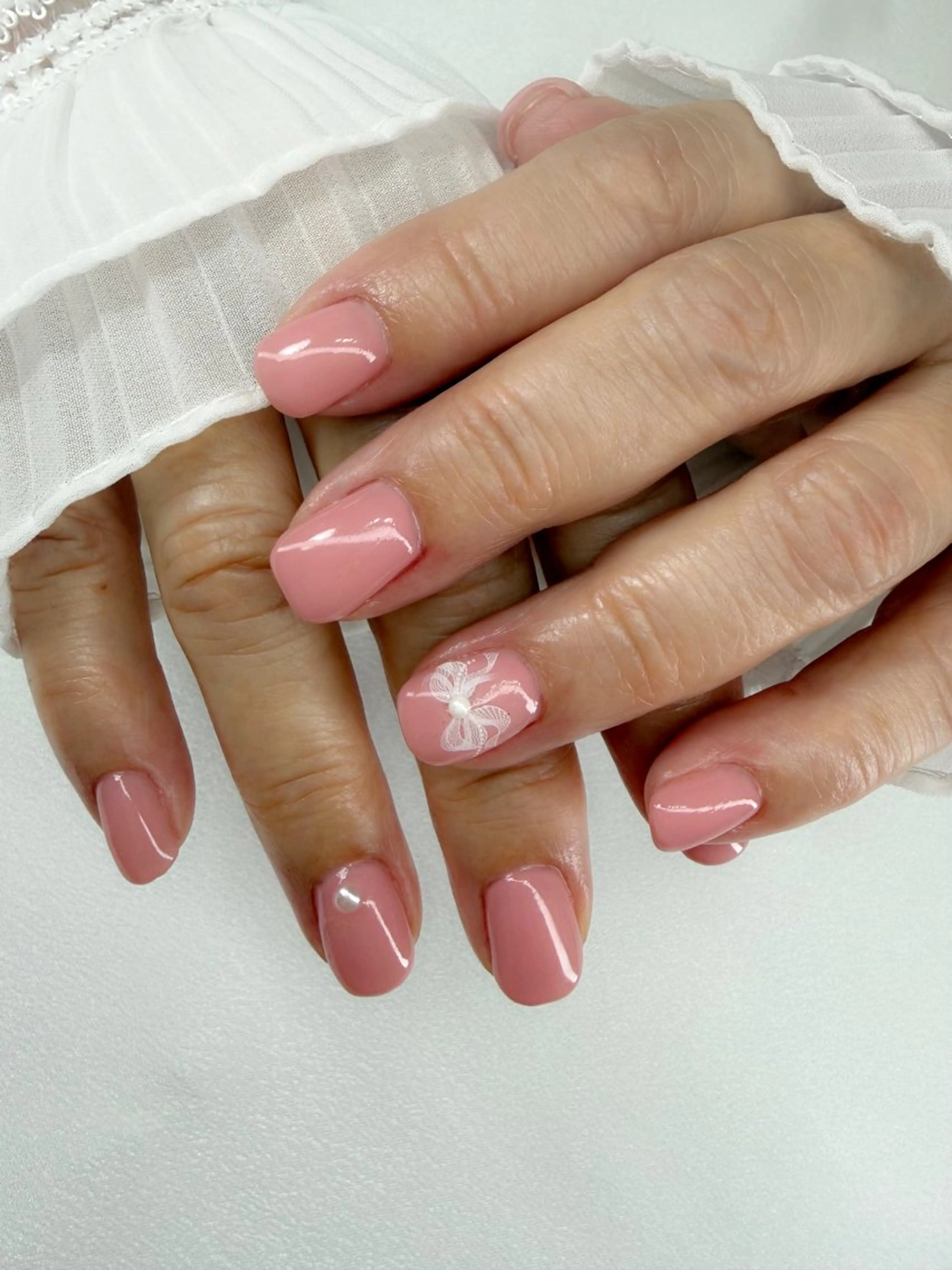 ネイル 入学式 ピンク リボン シンプルネイル 春ネイル ハンドネイル iro+ nailのネイルデザイン