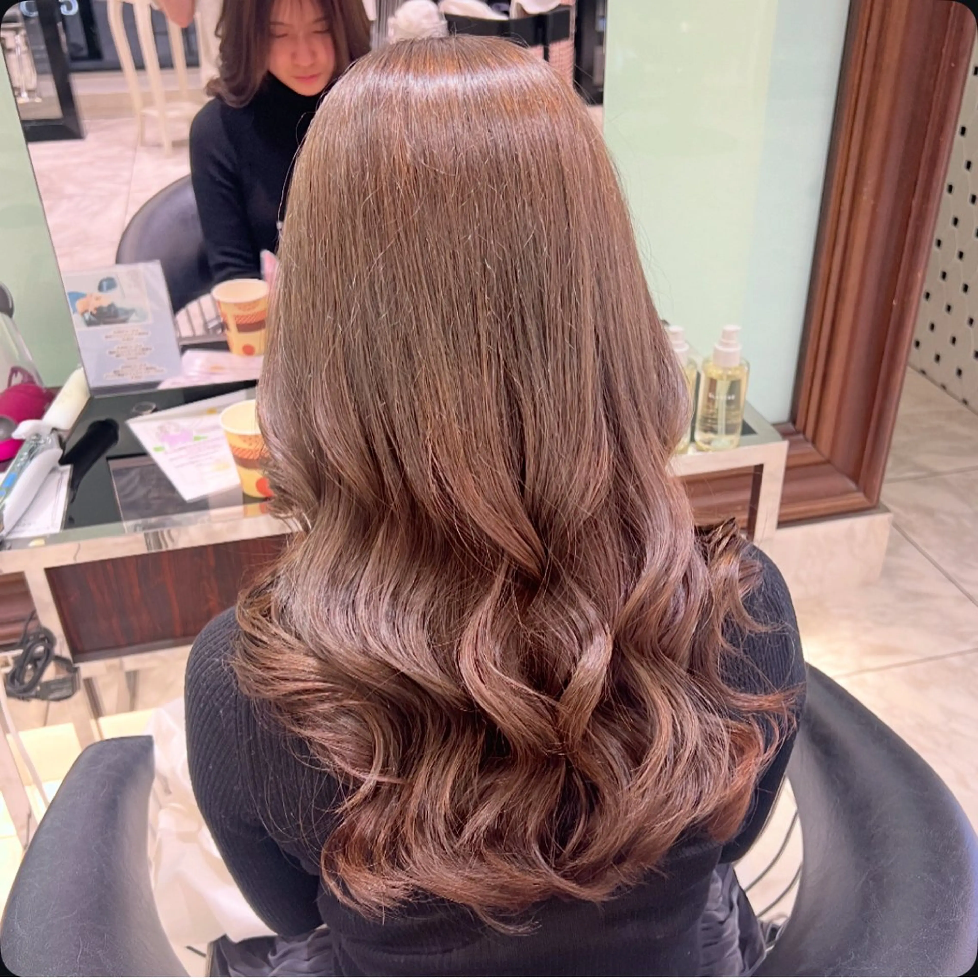 ロング カラー カット ヘアカラー トリートメント コテ巻きパーマ💙 シノヤユイのヘアスタイル