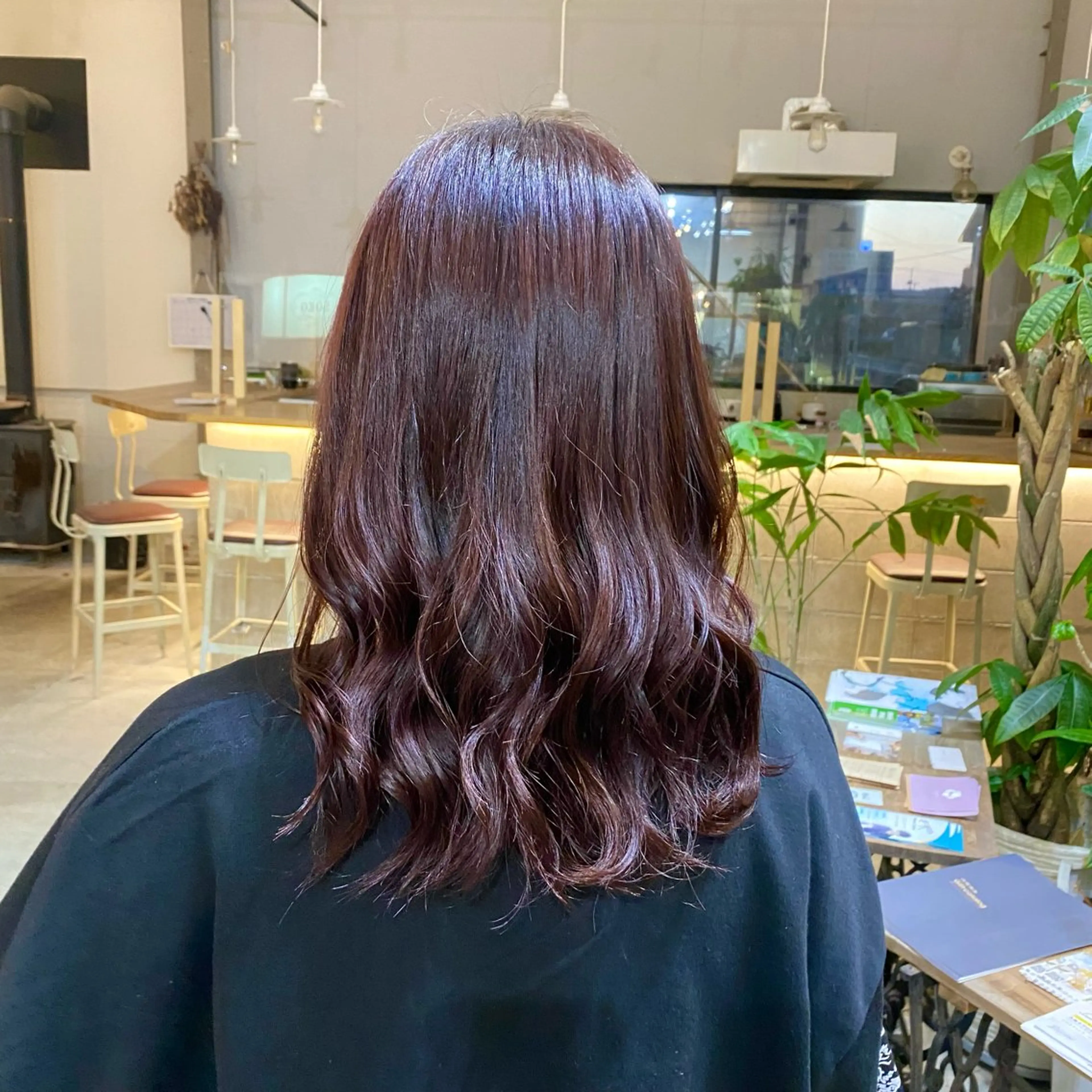 セミロング カラー ブラウンカラー レッドカラー カット ヘアカラー 大西 未来のヘアスタイル
