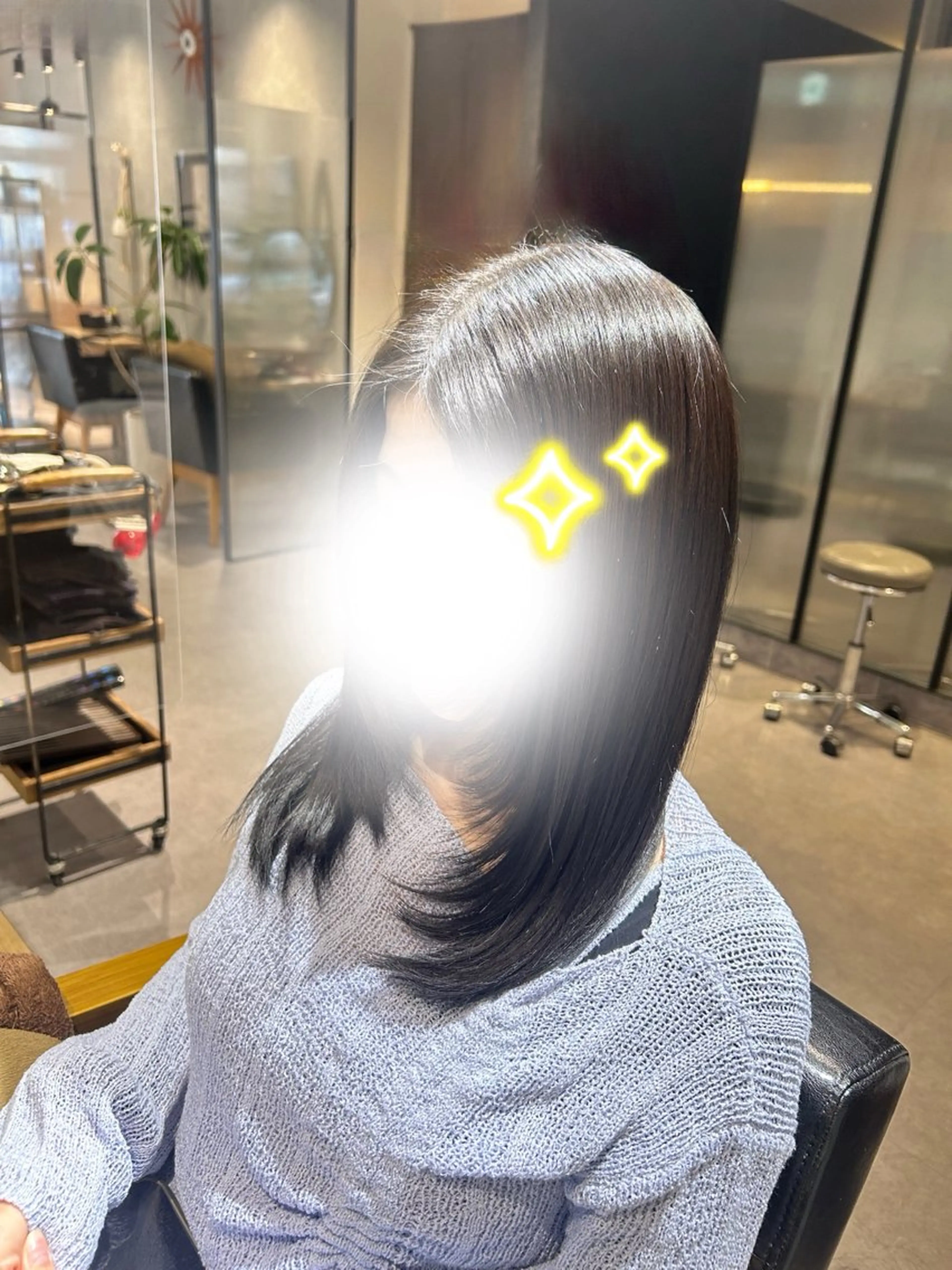 セミロング 金澤 七海のヘアスタイル