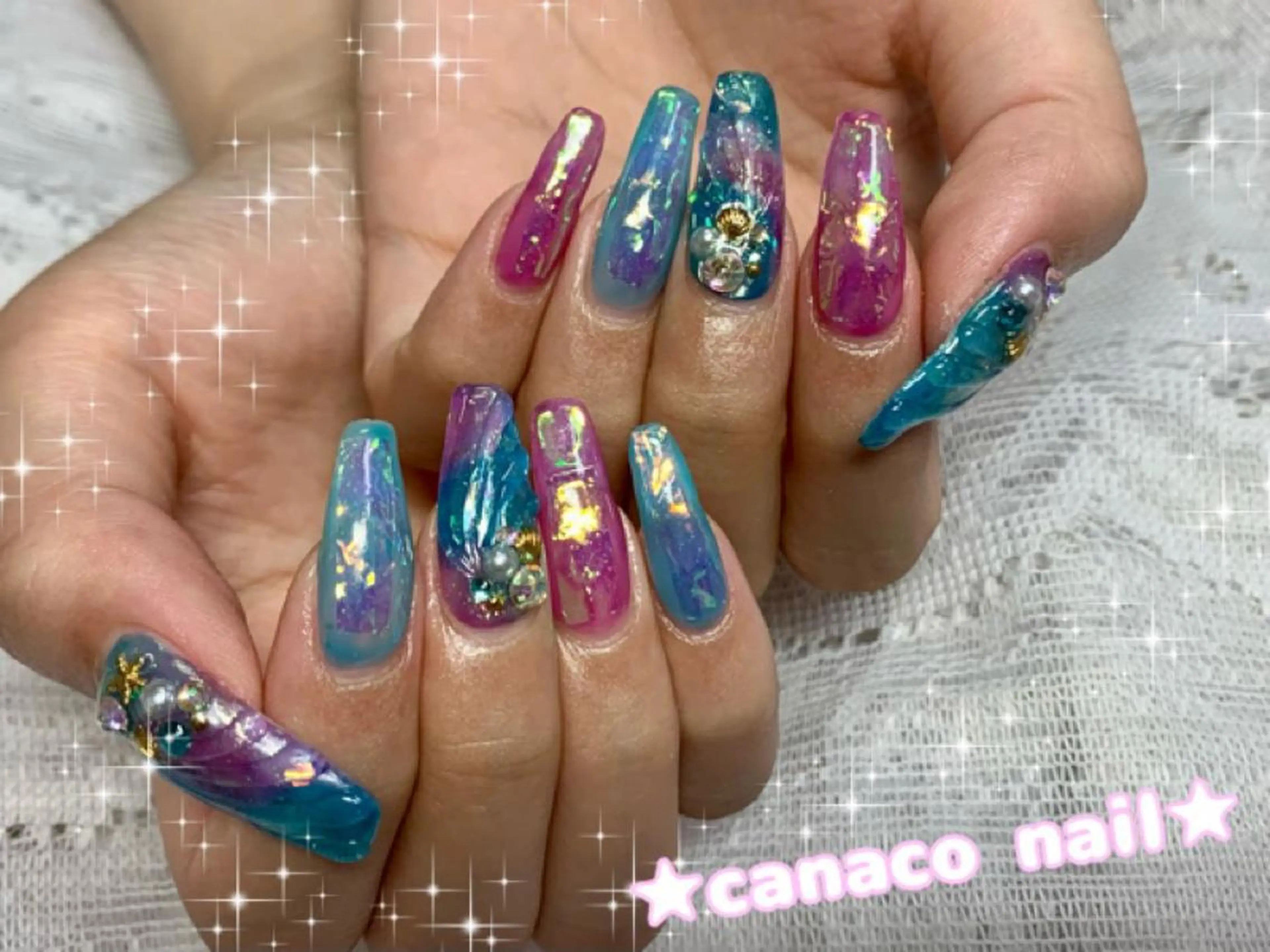 ネイル アートネイル オーロラネイル ジェルネイル パラジェル ストーンネイル ハンドネイル ハンドケア ベテランネイル cnc nailのネイルデザイン