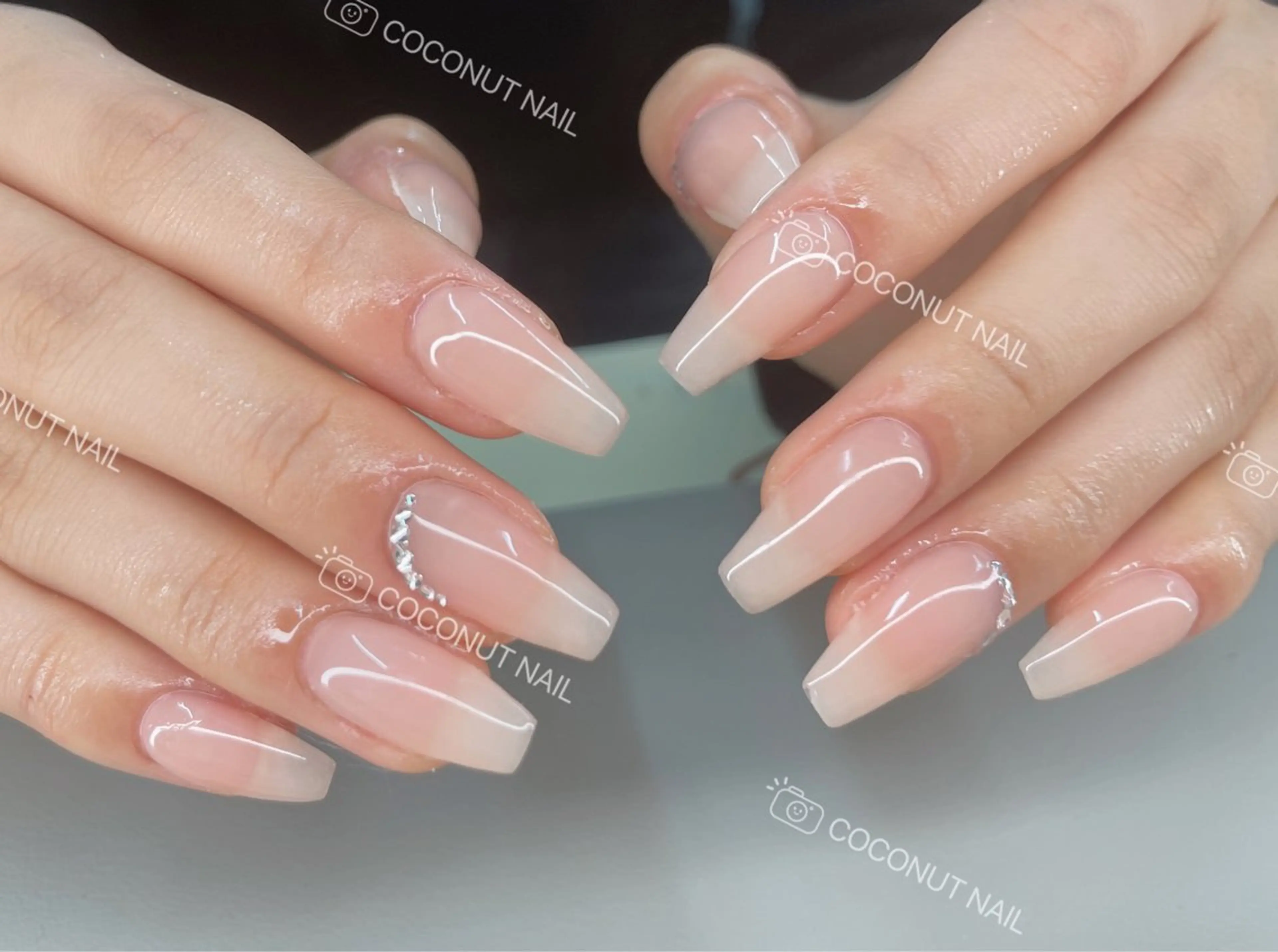 ネイル ハンドネイル 神田 ココナッツのネイルデザイン