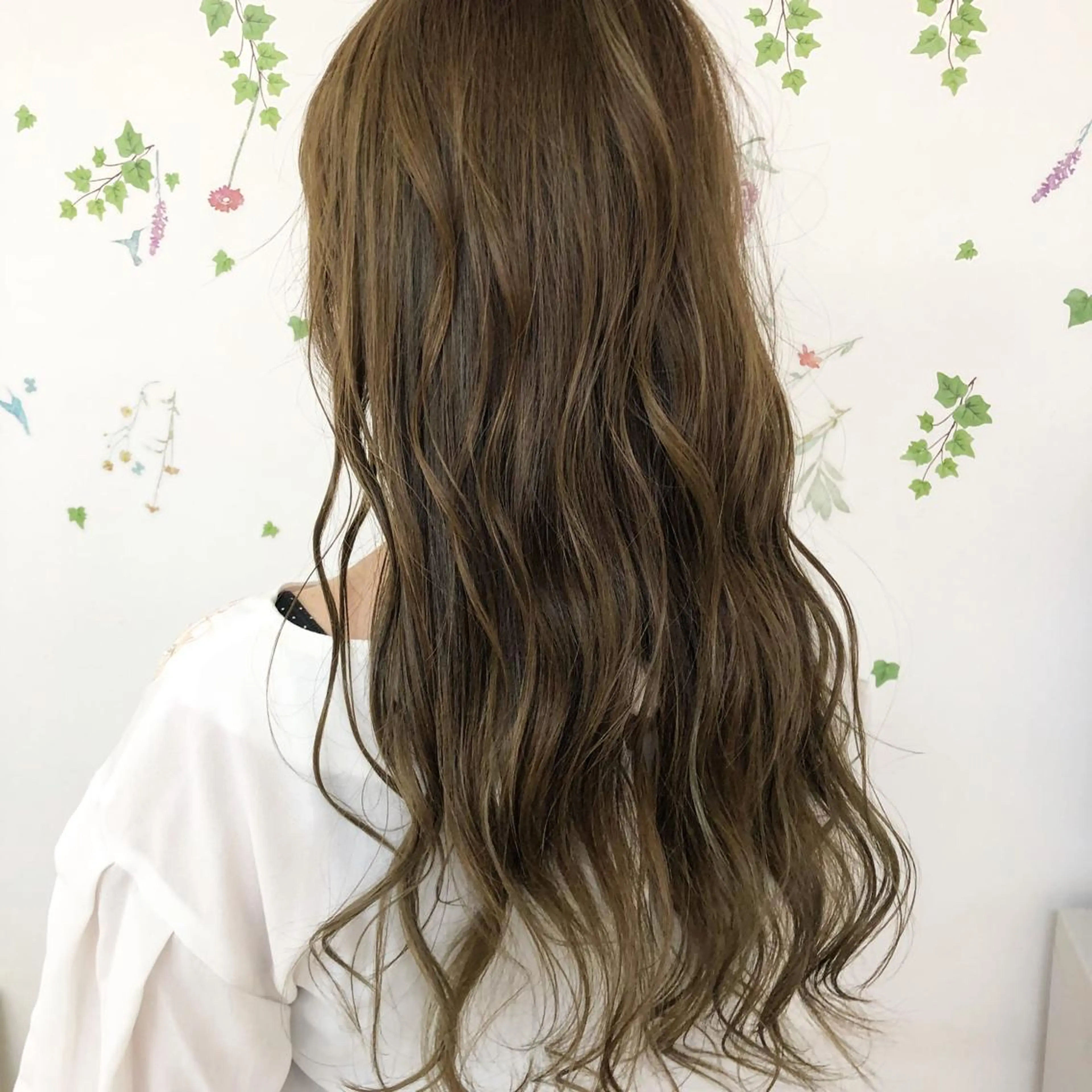 ロング カラー 三鷹で1番ショート ボブをカットする新谷のヘアスタイル