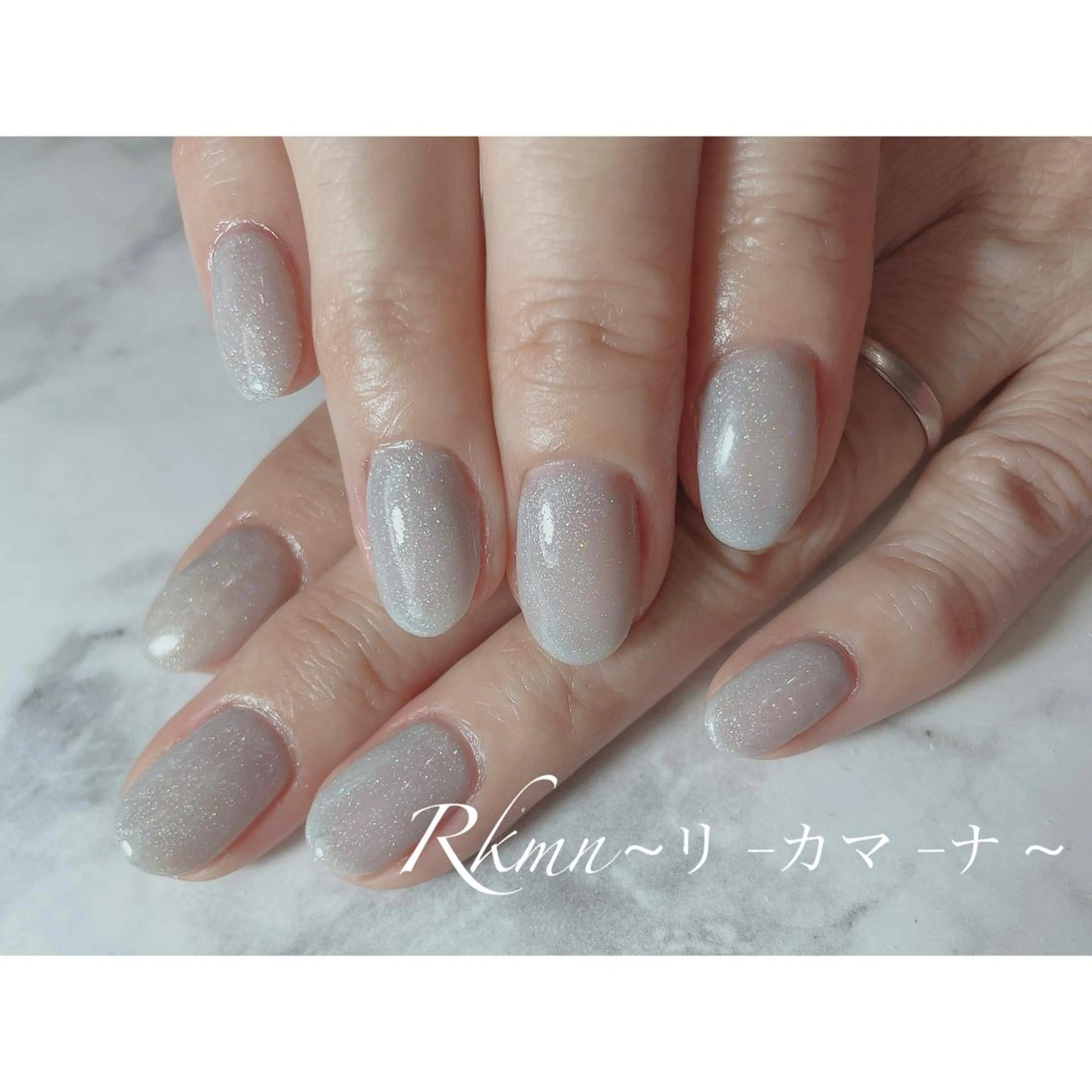 ネイル アートネイル ブルー ラメ(グリッター) ワンカラーネイル パステルネイル ハンドネイル フットネイル ハンドケア Rkmn ~リ-カマ-ナ~のネイルデザイン