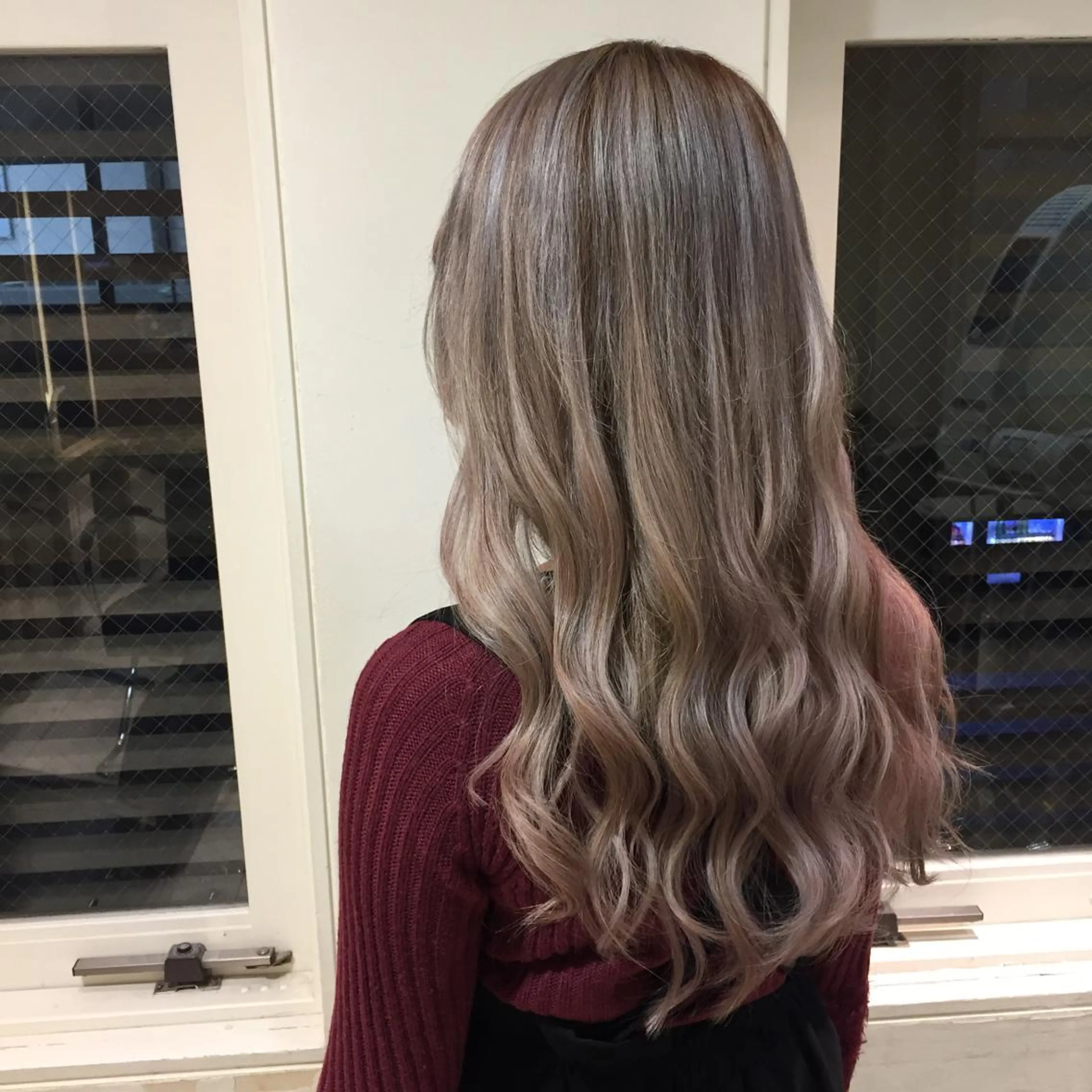 ショート カラー ヘアカラー mayu .のヘアスタイル