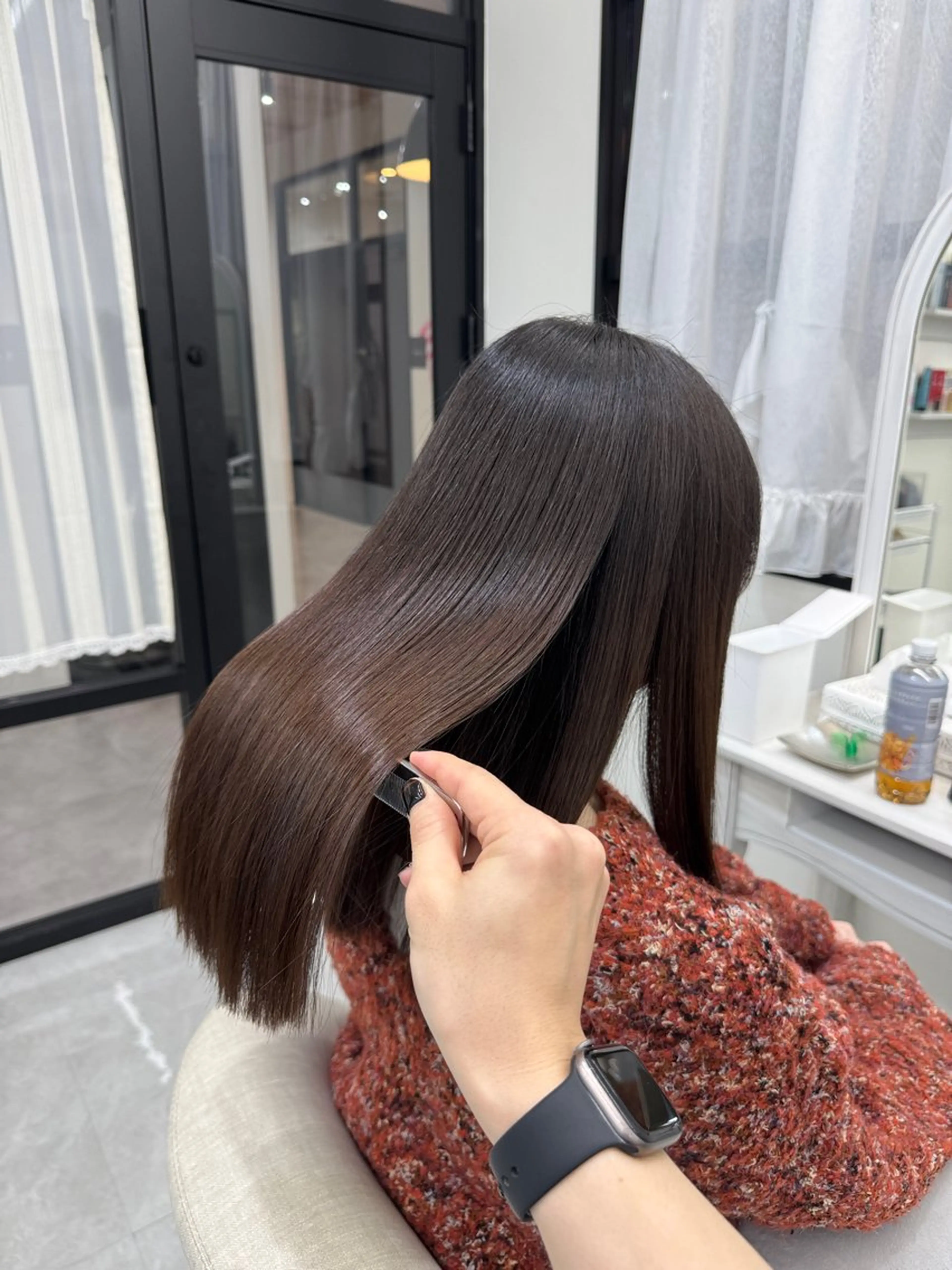 セミロング 髪質改善 トリートメント カット トリートメント ✨髪質改善が大好評✨ 美容室lic近藤✨のヘアスタイル