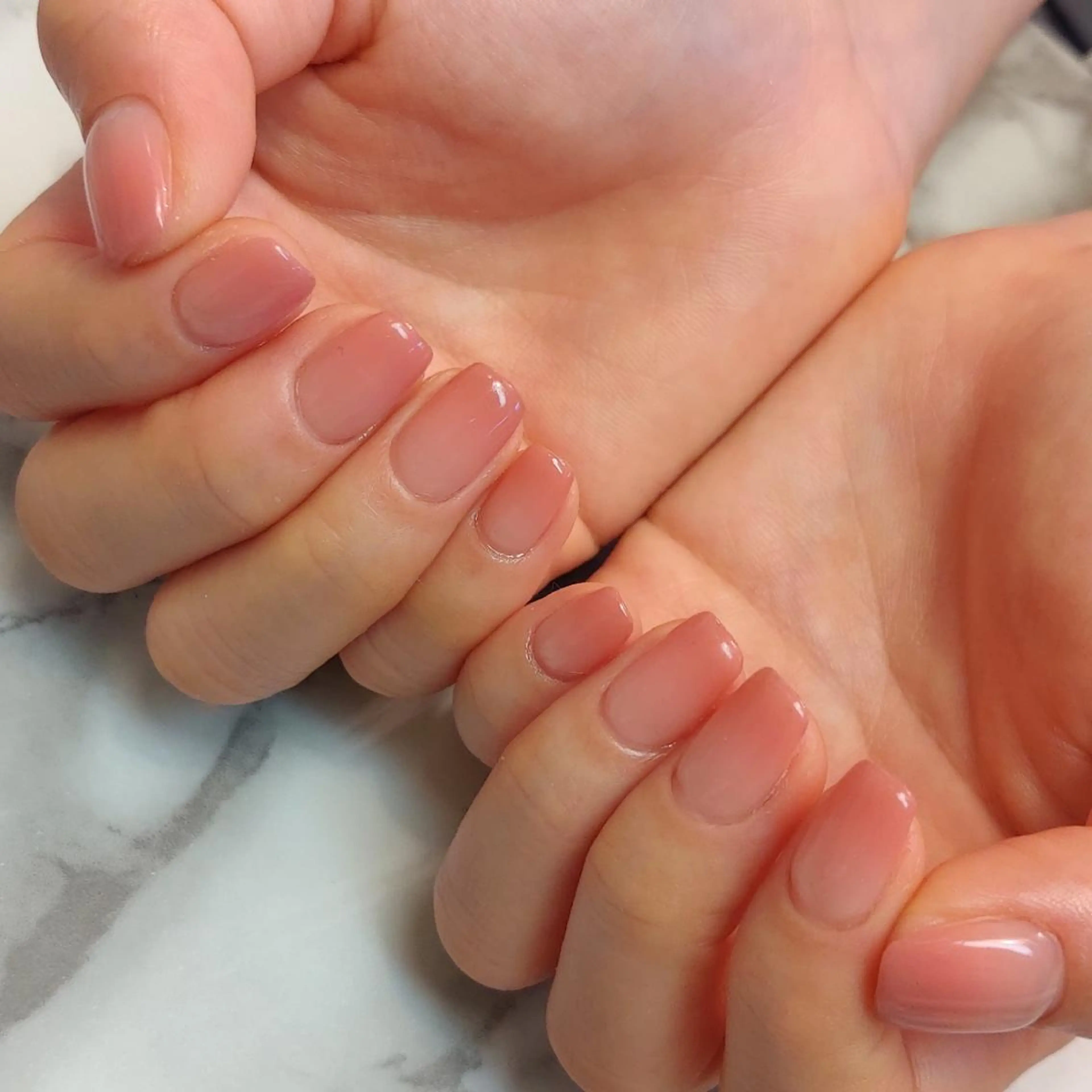 ネイル グラデーション ハンドネイル ジェヌインネイル 河内のネイルデザイン