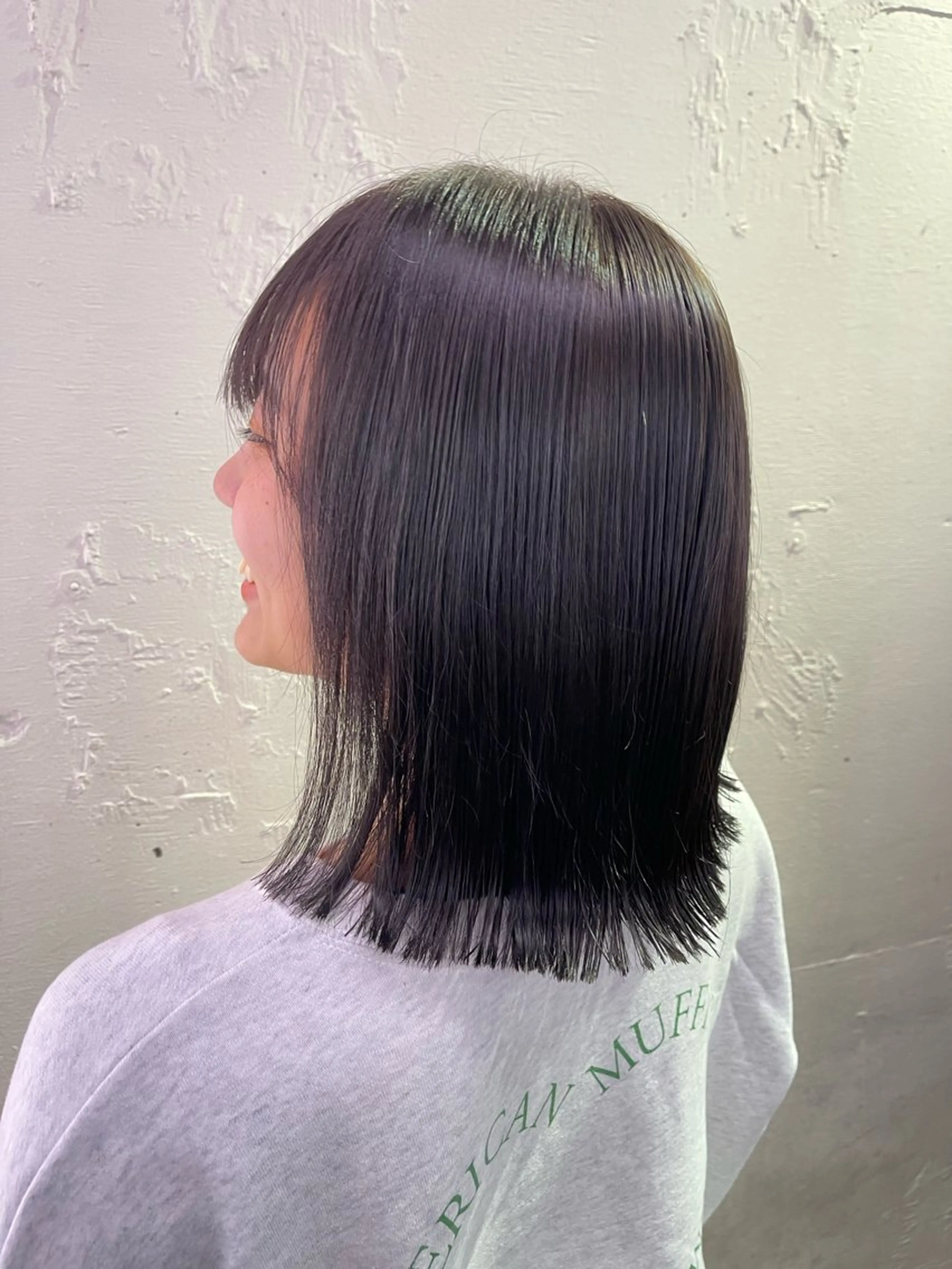 ミディアム SERINA/ウルフ 、デザインカラーのヘアスタイル