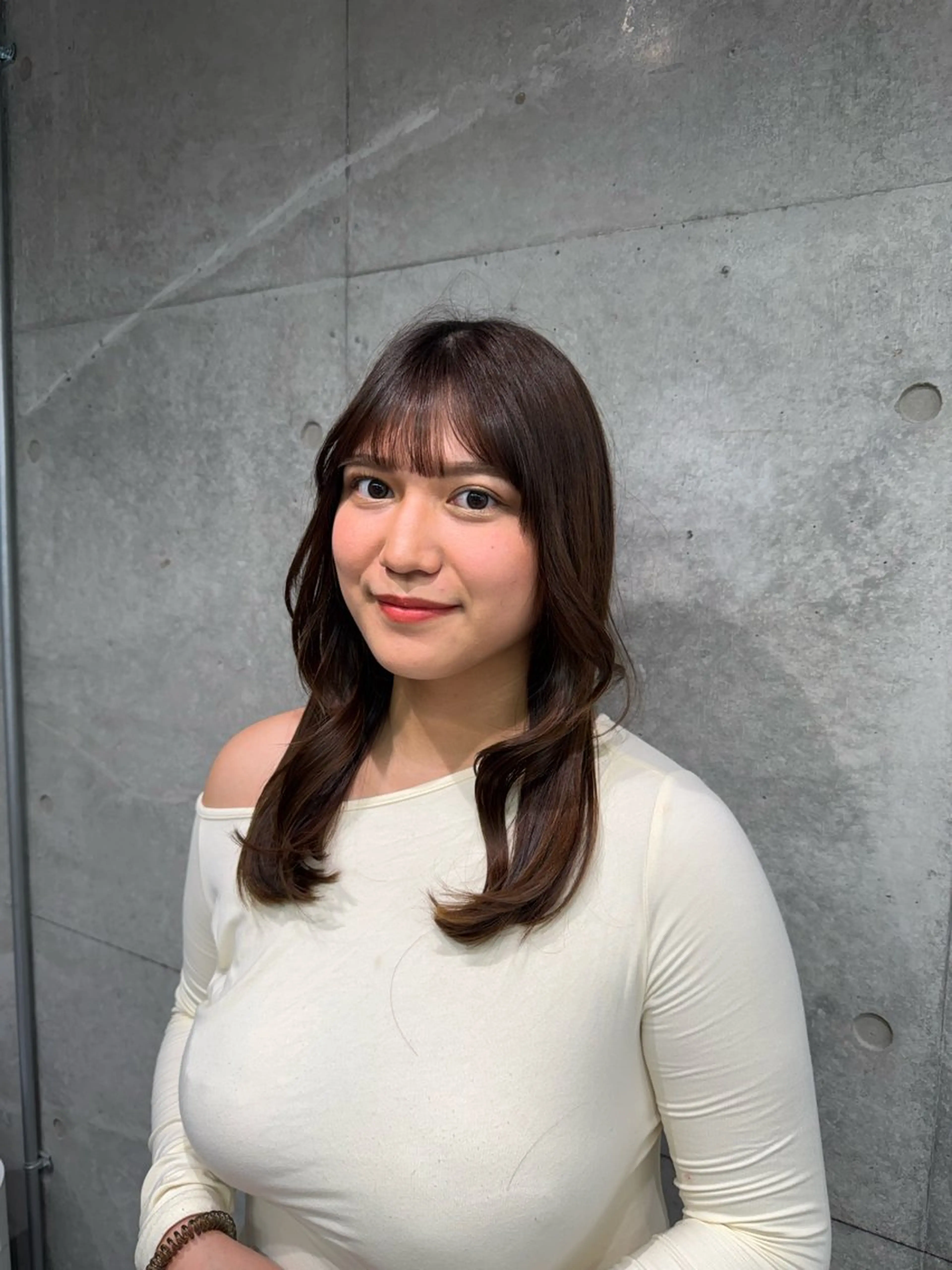 🎀 土日祝日限定🎀 【カット➕カラー➕𝐀𝐮𝐣𝐮𝐚(オージュア)4STEPトリートメント】の写真