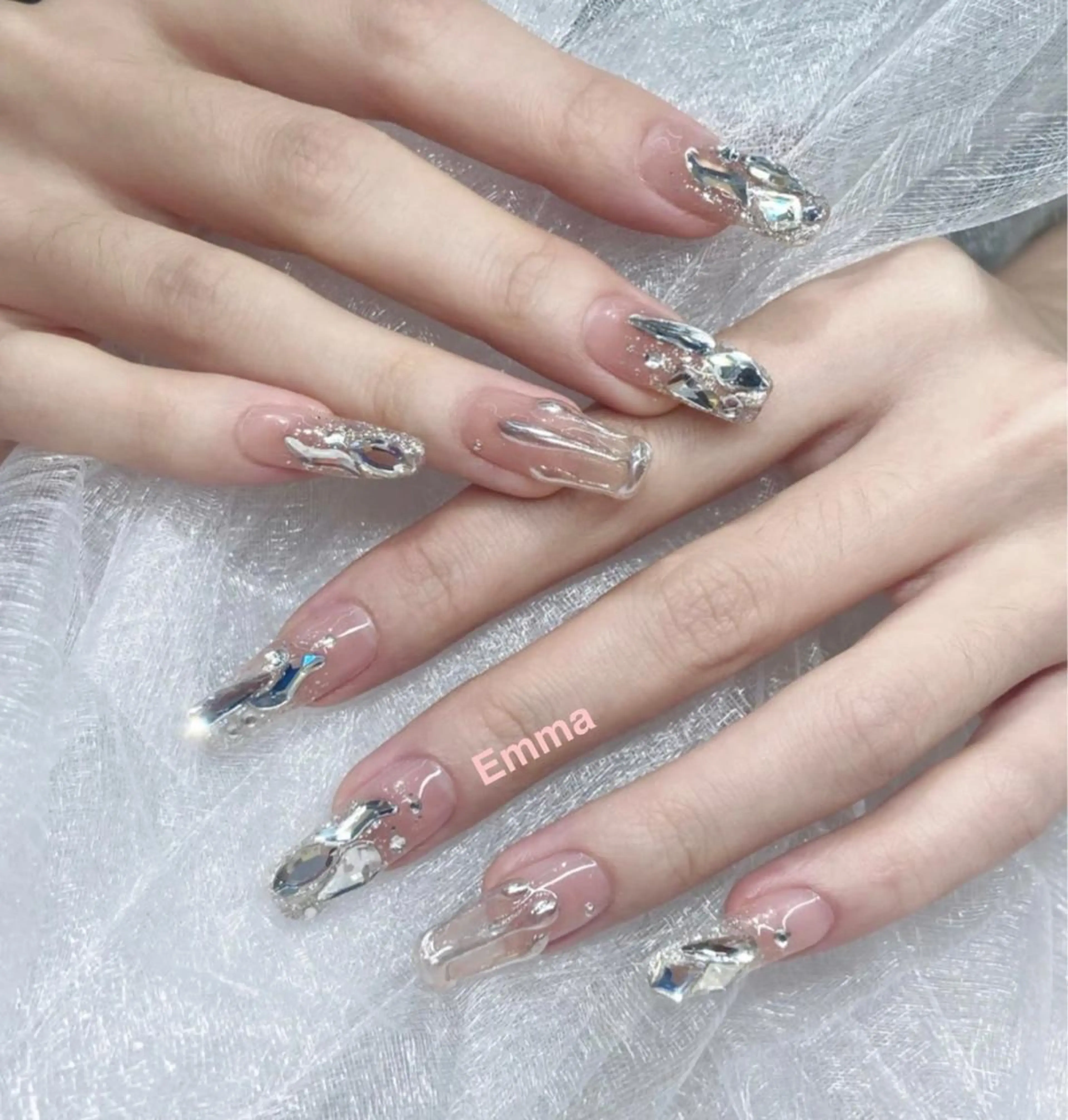 ネイル ISA_ BELLAのネイルデザイン