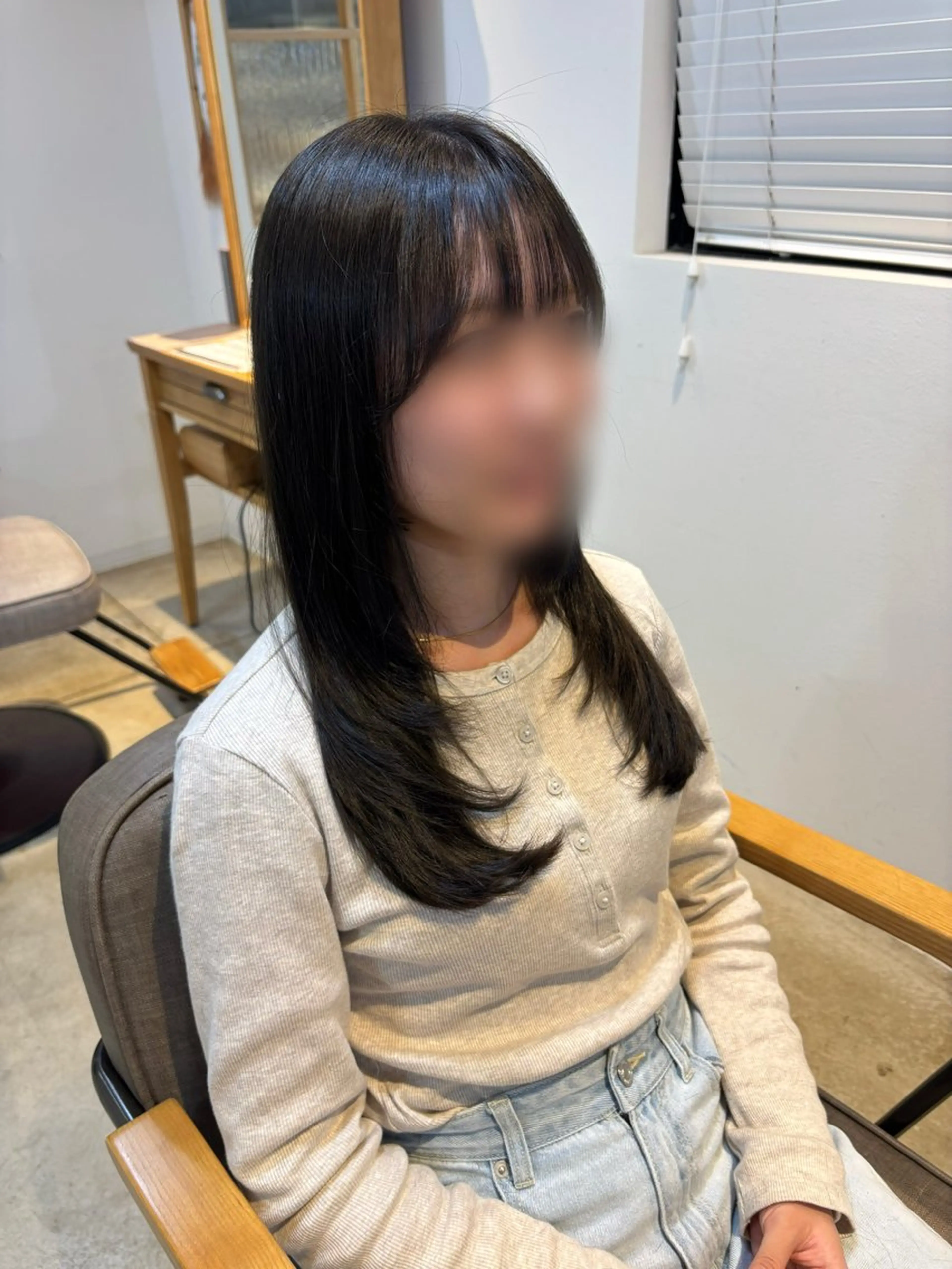 ロング 顔周りカット レイヤーカット カット 飯岡 セナのマツエク・マツパデザイン