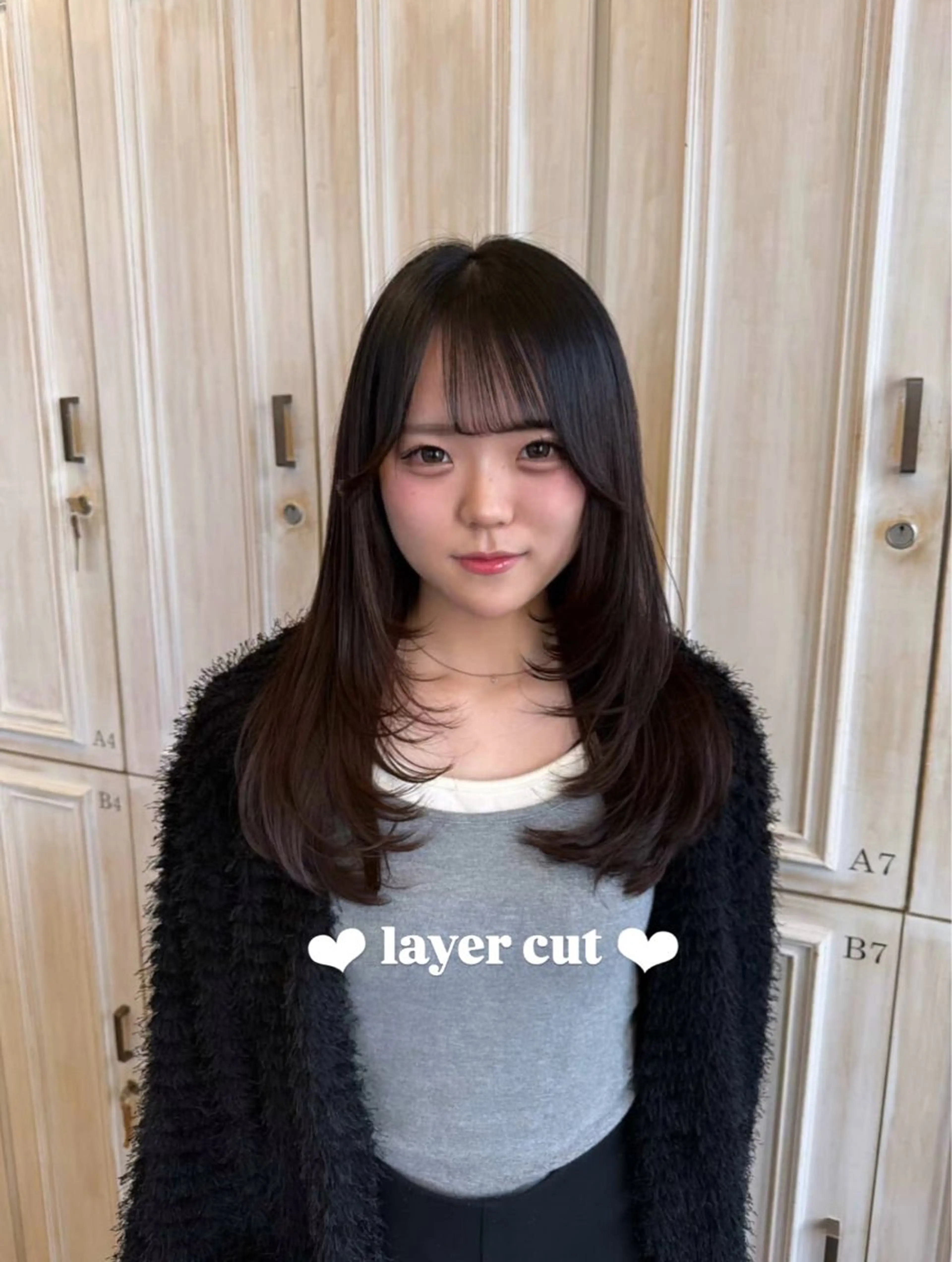 セミロング カット 梅田 / 艶髪カラー /wakanaのヘアスタイル