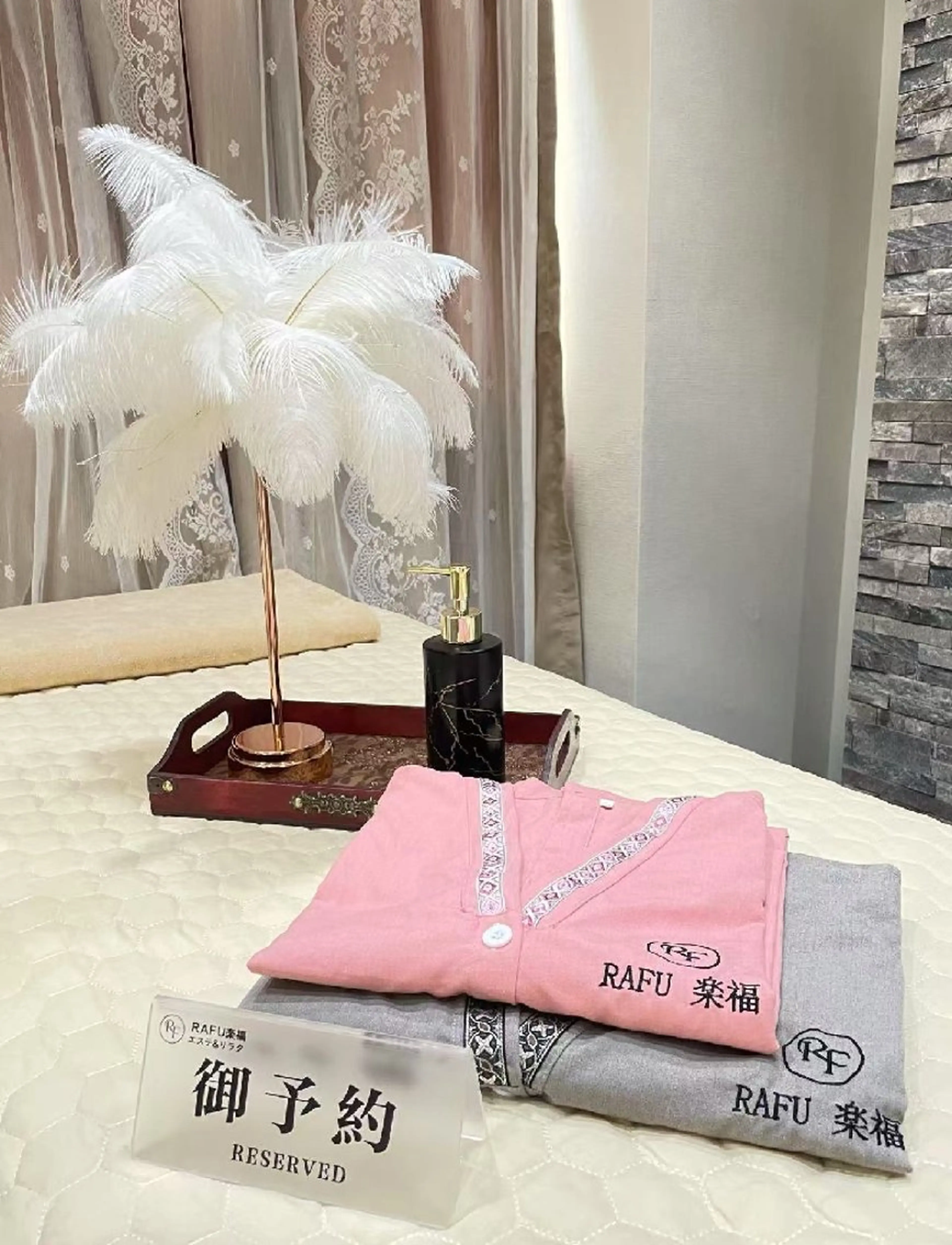 首・肩こりリンパ＋ヘッドスパ/50分の写真