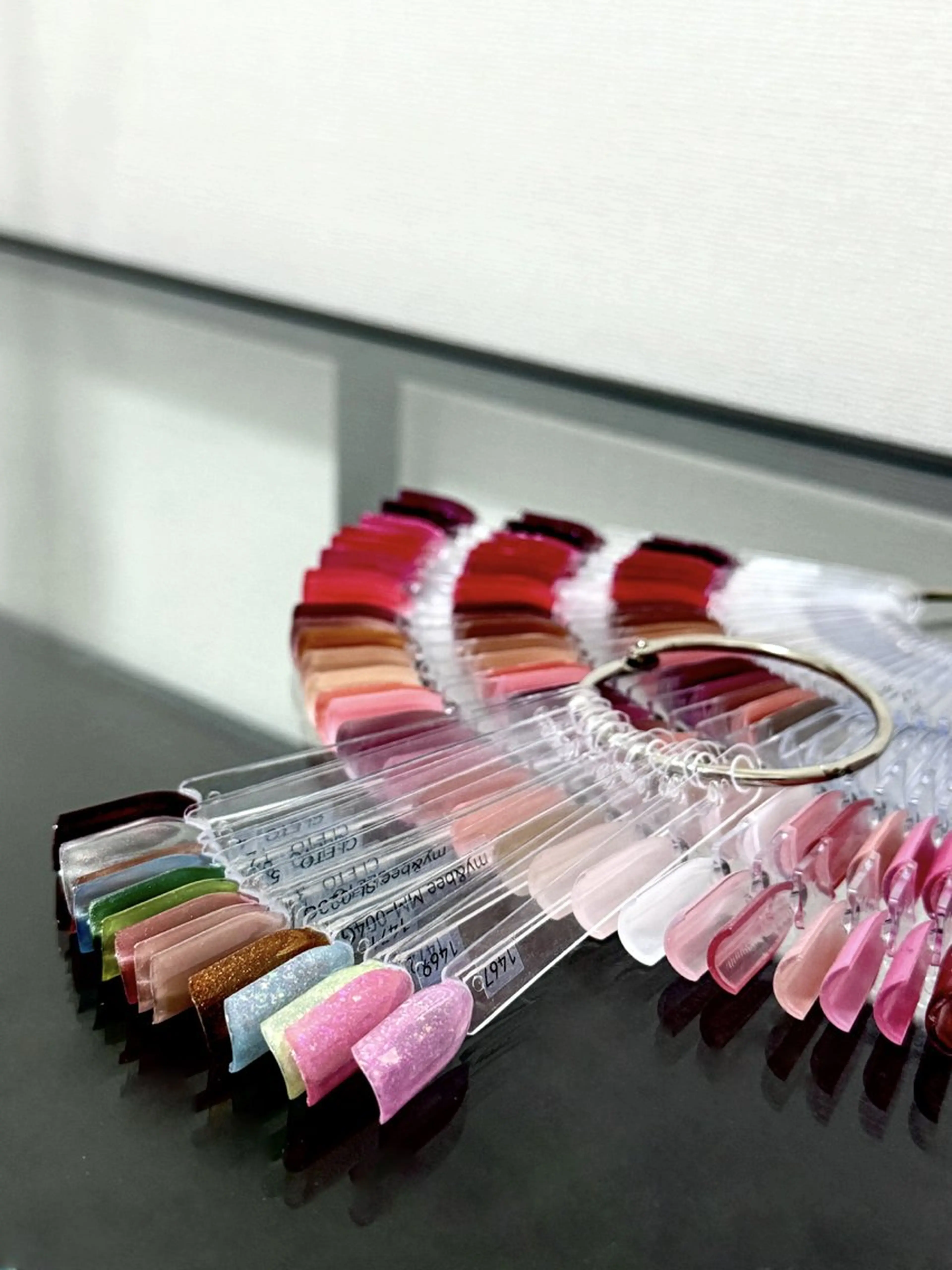 ネイル ハンドネイル Nail salon Lycoris キキのネイルデザイン