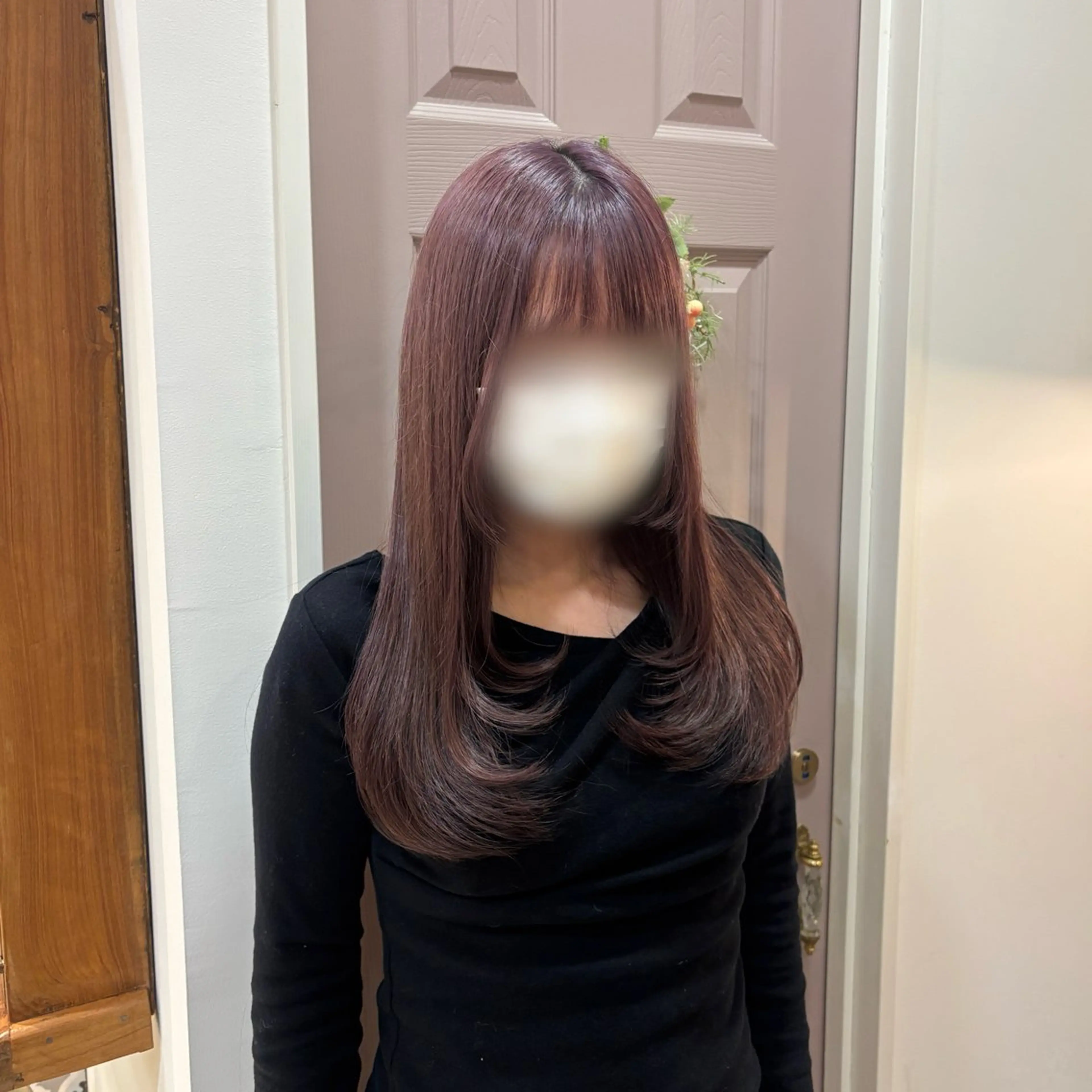 セミロング 上村 七海のヘアスタイル