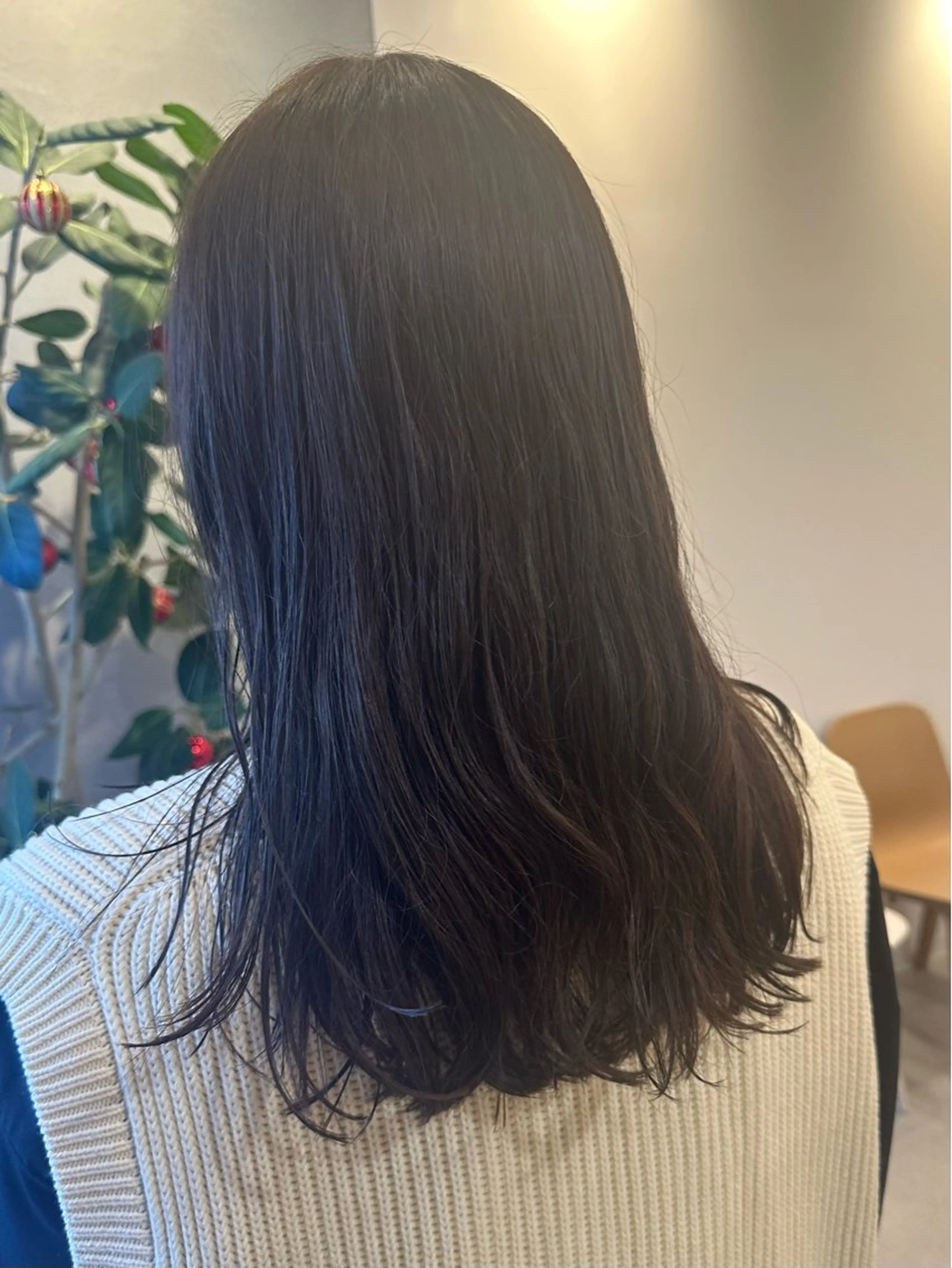 ロング カラー ケアカラー グレージュ カーキグレージュ ヘアカラー hair&eyelash Truth所属・Truth上谷綾子/ 名古屋市北区/黒川駅のヘアスタイル