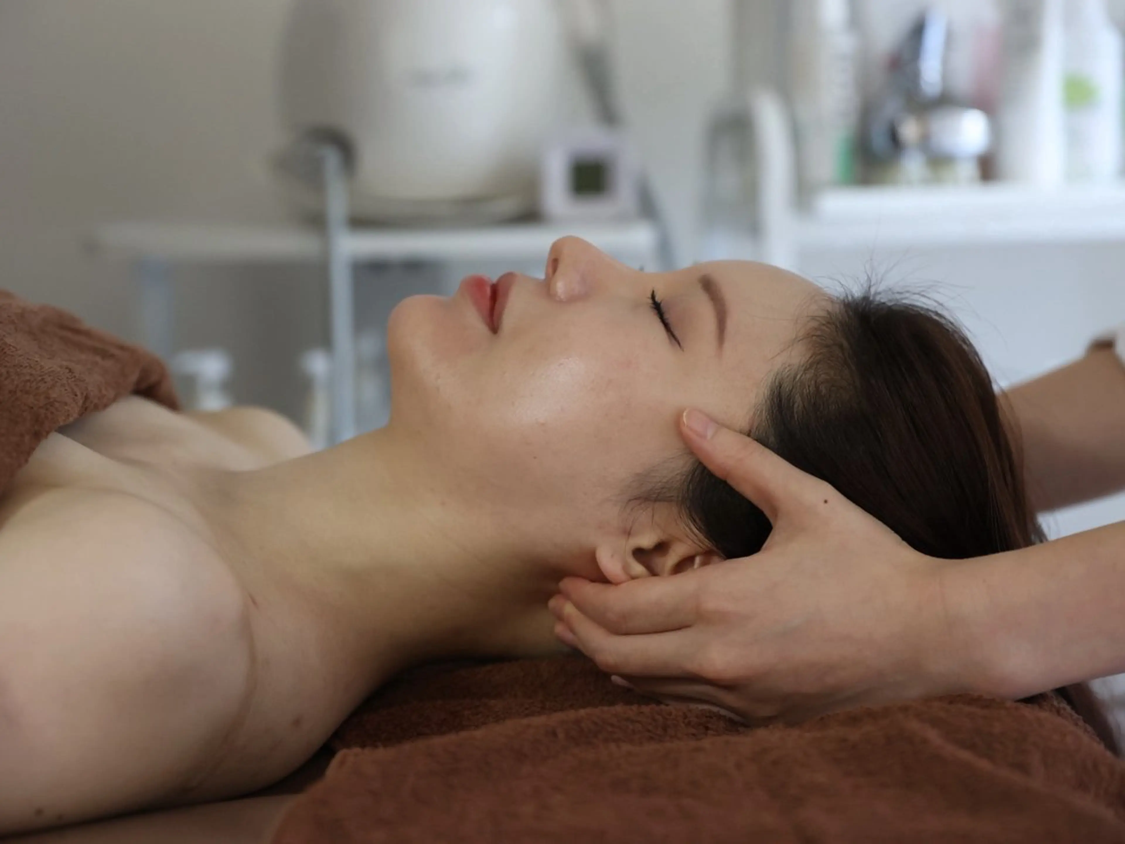 【眼精疲労】目元石膏パック付ドライヘッドスパデコルテ60分¥5500の写真