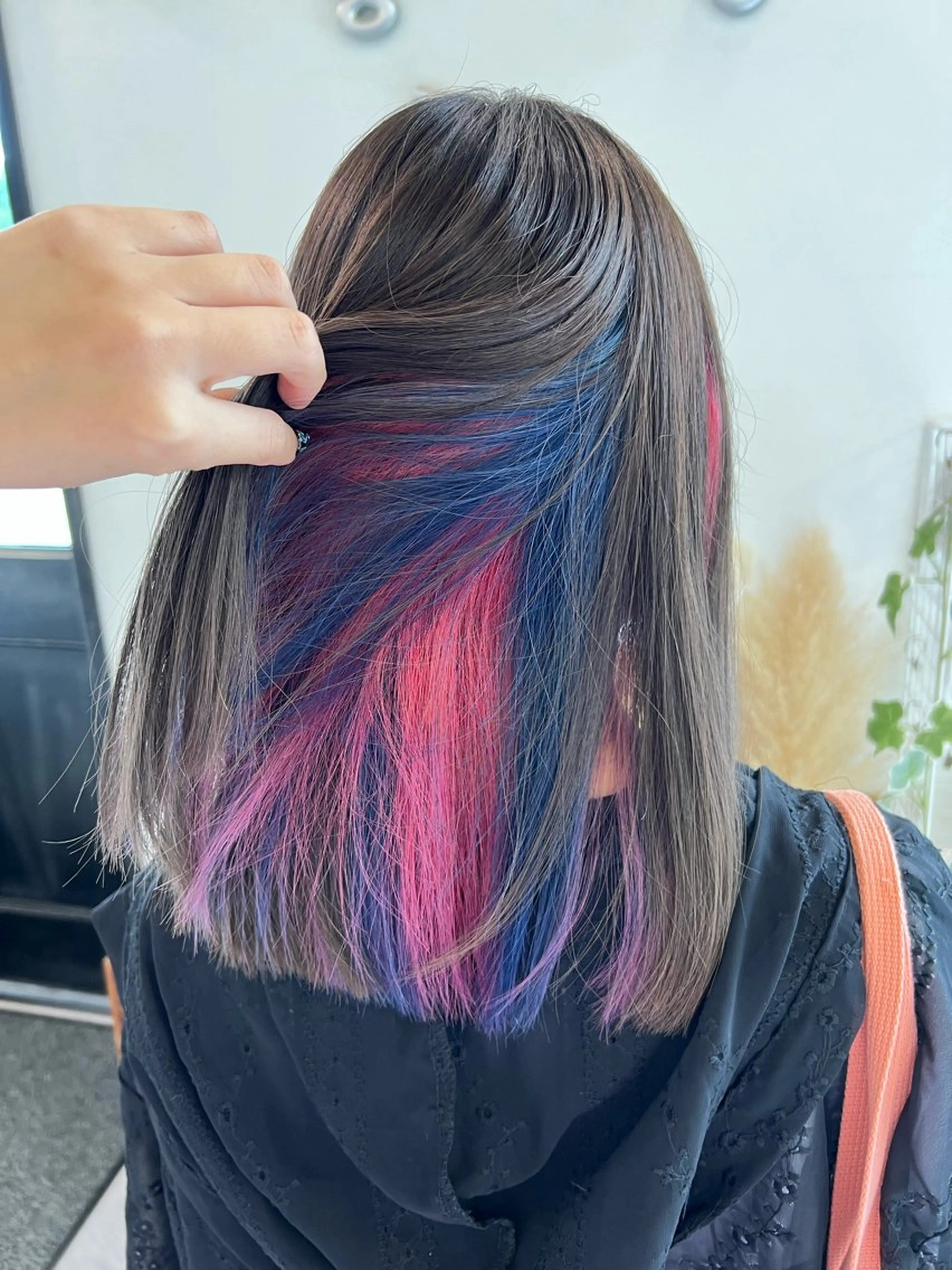 ミディアム 奥田 葵のヘアスタイル