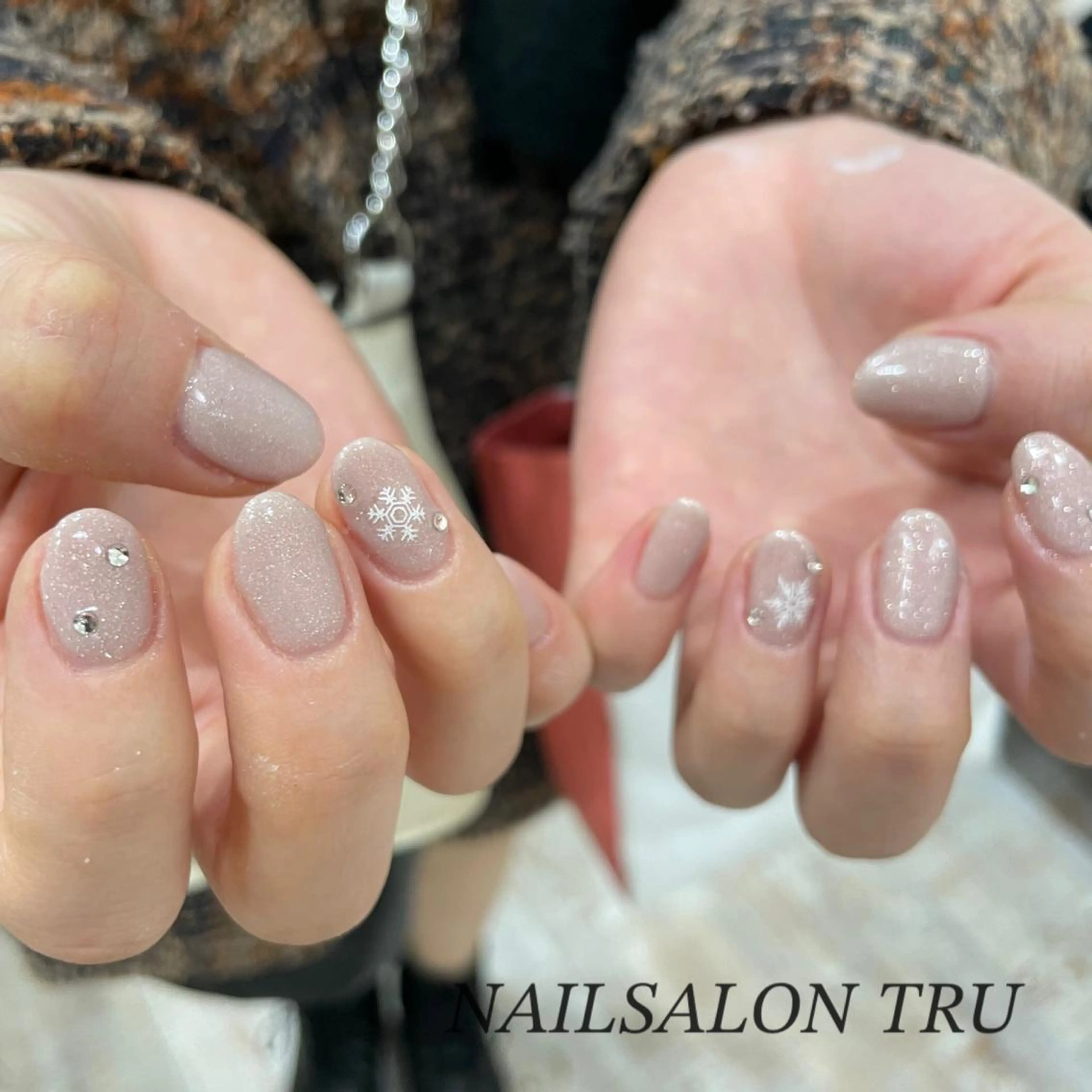 ネイル 𝐼𝑁𝑂𝑈𝐸 𝑀𝐼𝐴のネイルデザイン