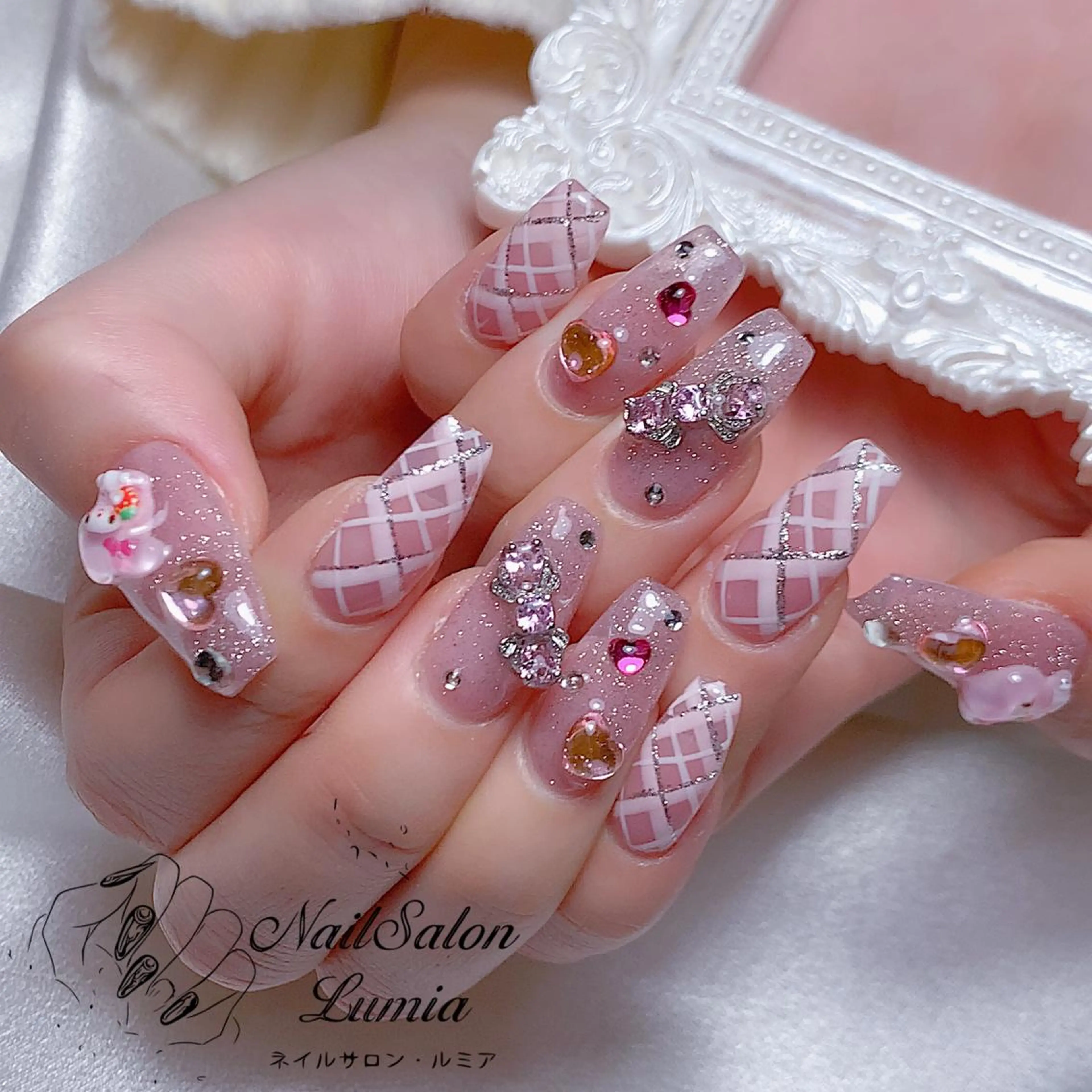 ネイル ハンドネイル ネイルサロン ルミア Lumia 店長のネイルデザイン