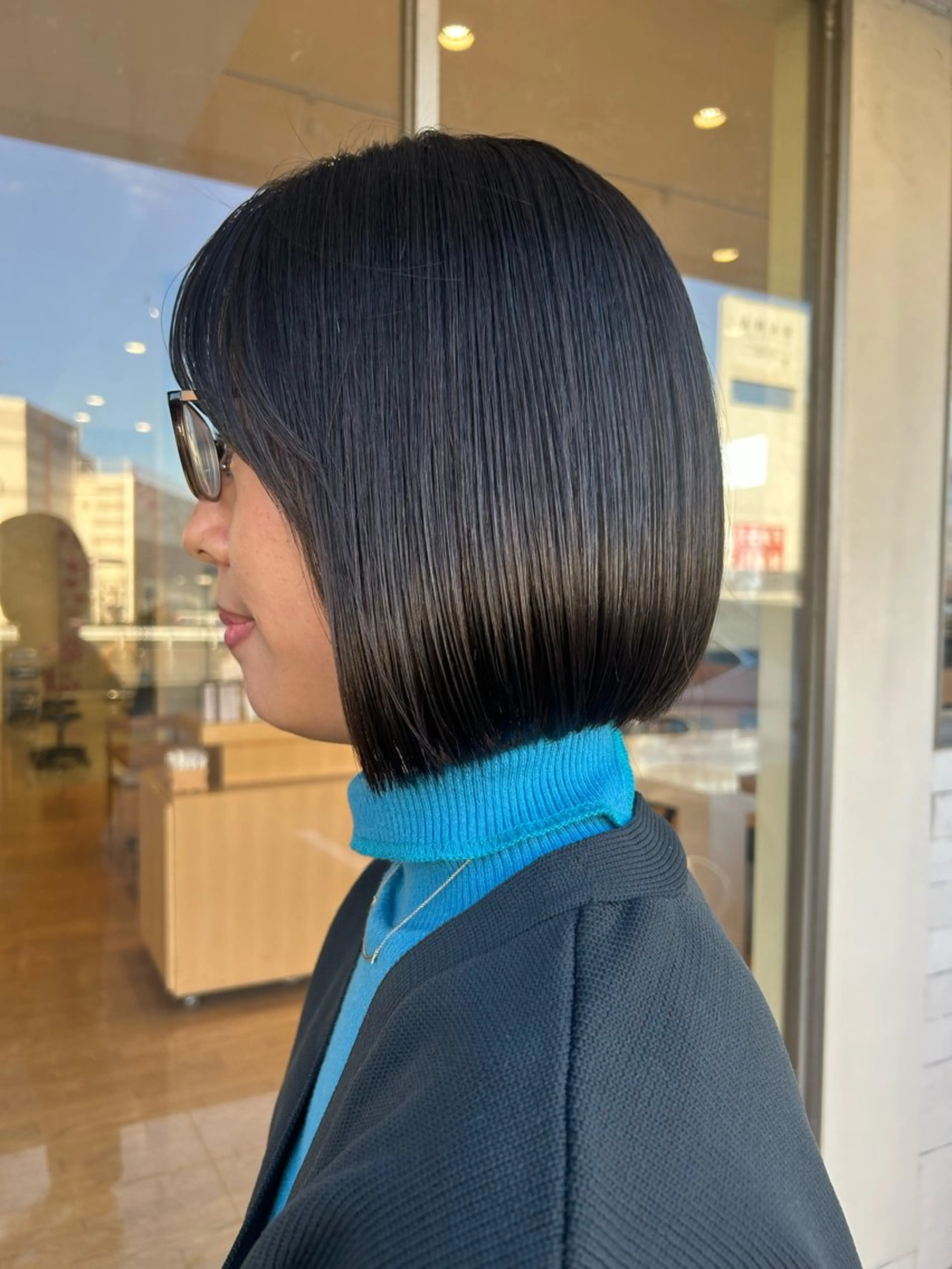 ミディアム SARA もものヘアスタイル