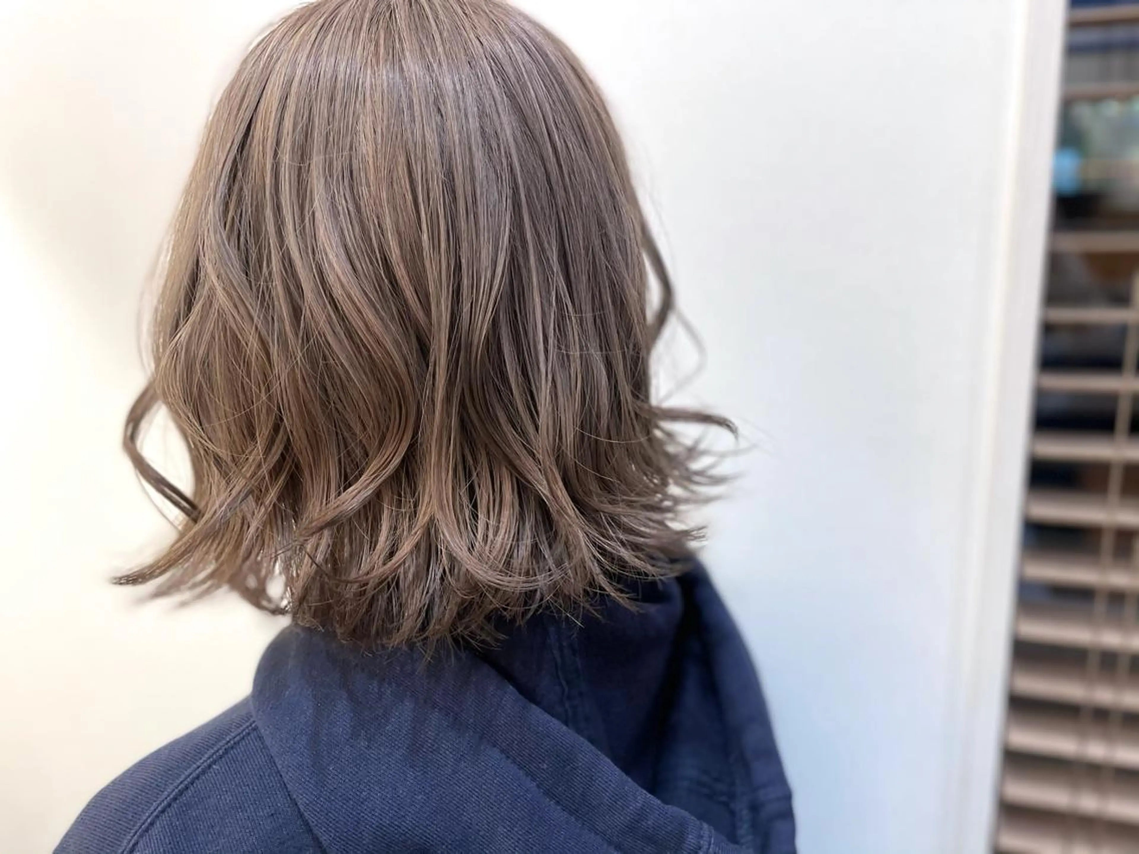 ミディアム カラー 髪質改善専門 いしだあきひろのヘアスタイル