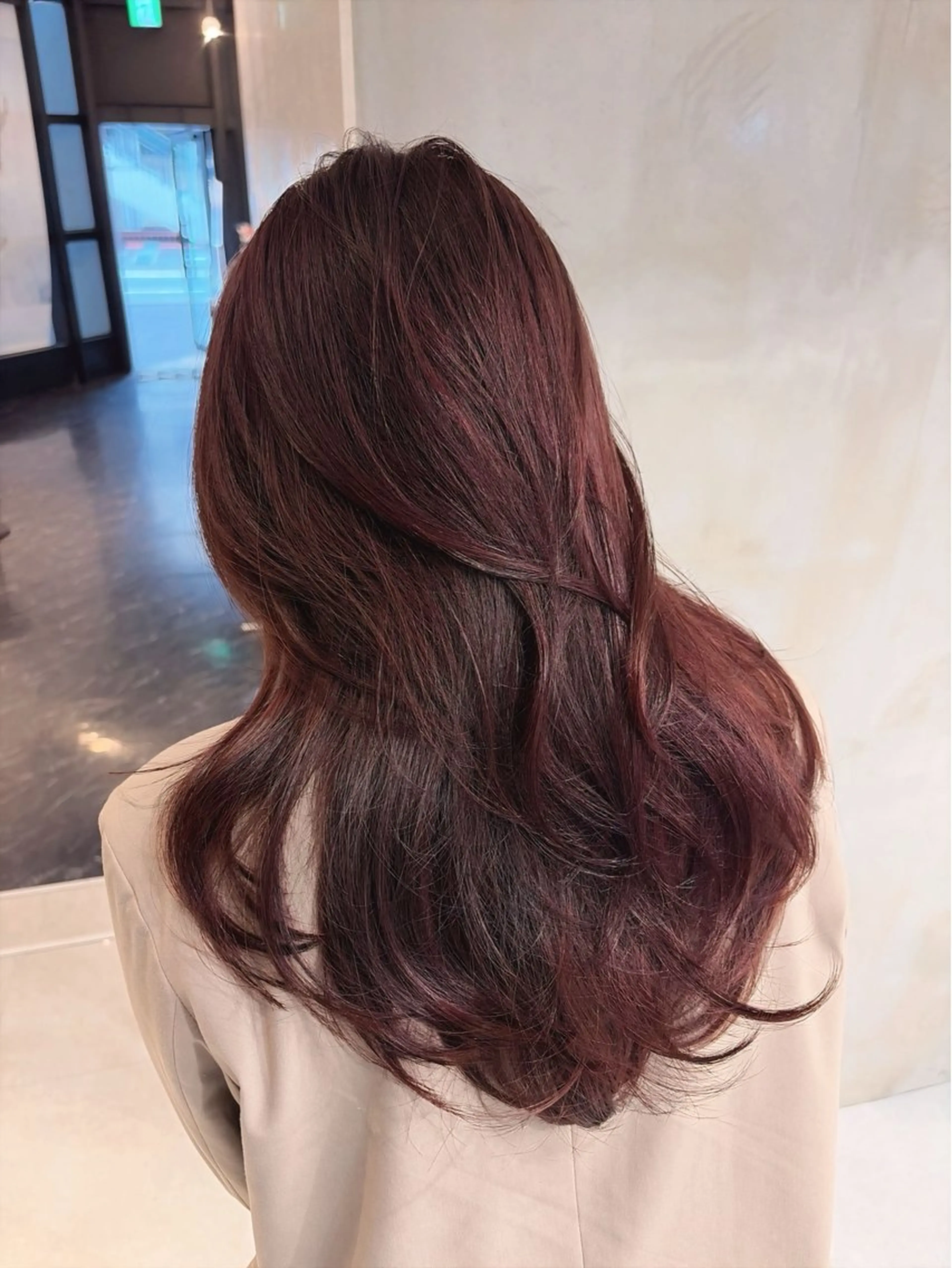 ロング カット ヘアカラー トリートメント 海野翔吾🇨🇳 ワンホンレイヤーのヘアスタイル