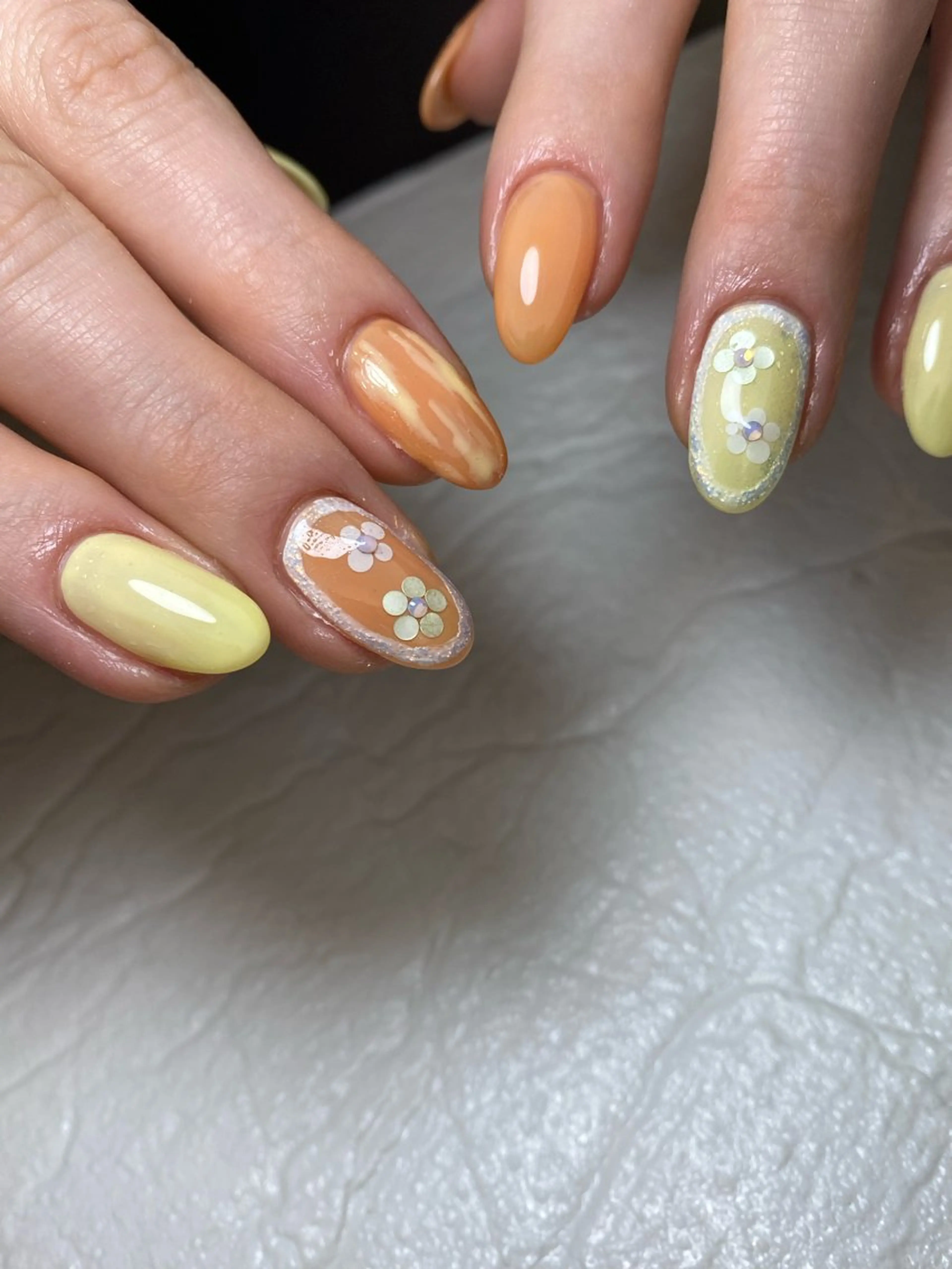 ネイル フラワーネイル 春ネイル MIKA 🍊のネイルデザイン