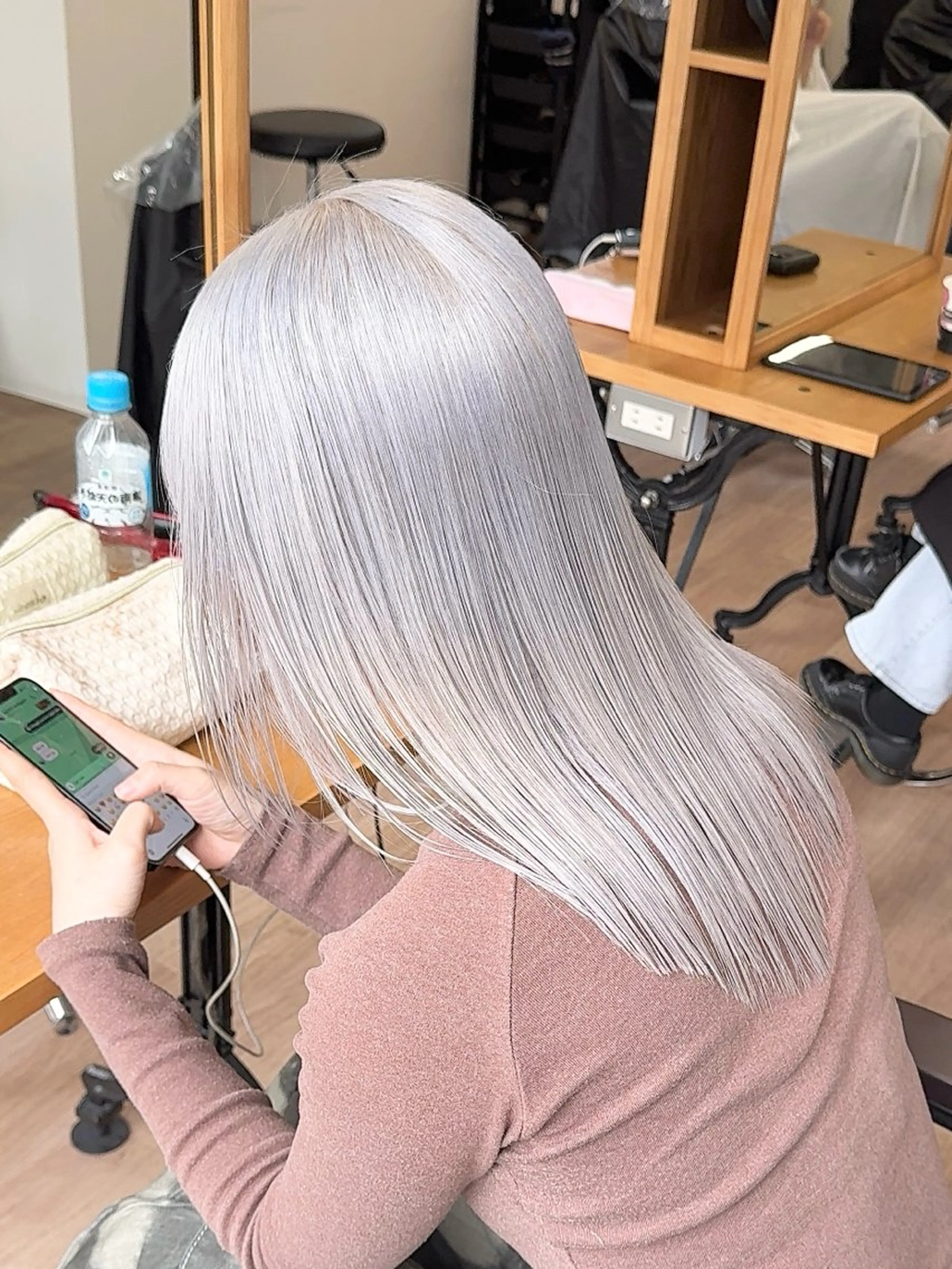 ロング カラー アッシュ ベージュカラー ブリーチ ブロンド ブラウンカラー カット ヘアカラー トリートメント ブリーチ　ハイトーン 特化🌈フジタハルキのヘアスタイル