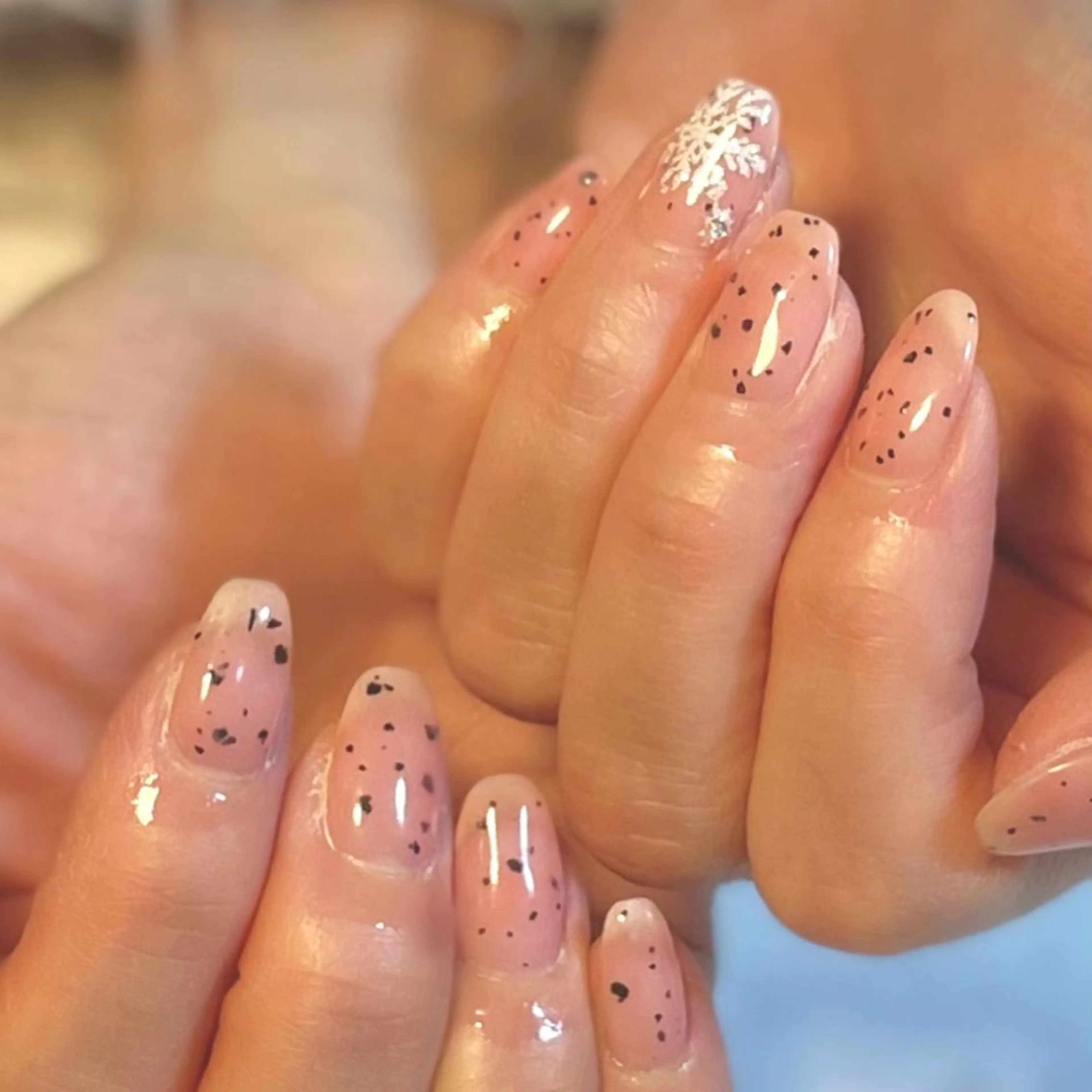 ネイル KOMINE TOMOKOのネイルデザイン