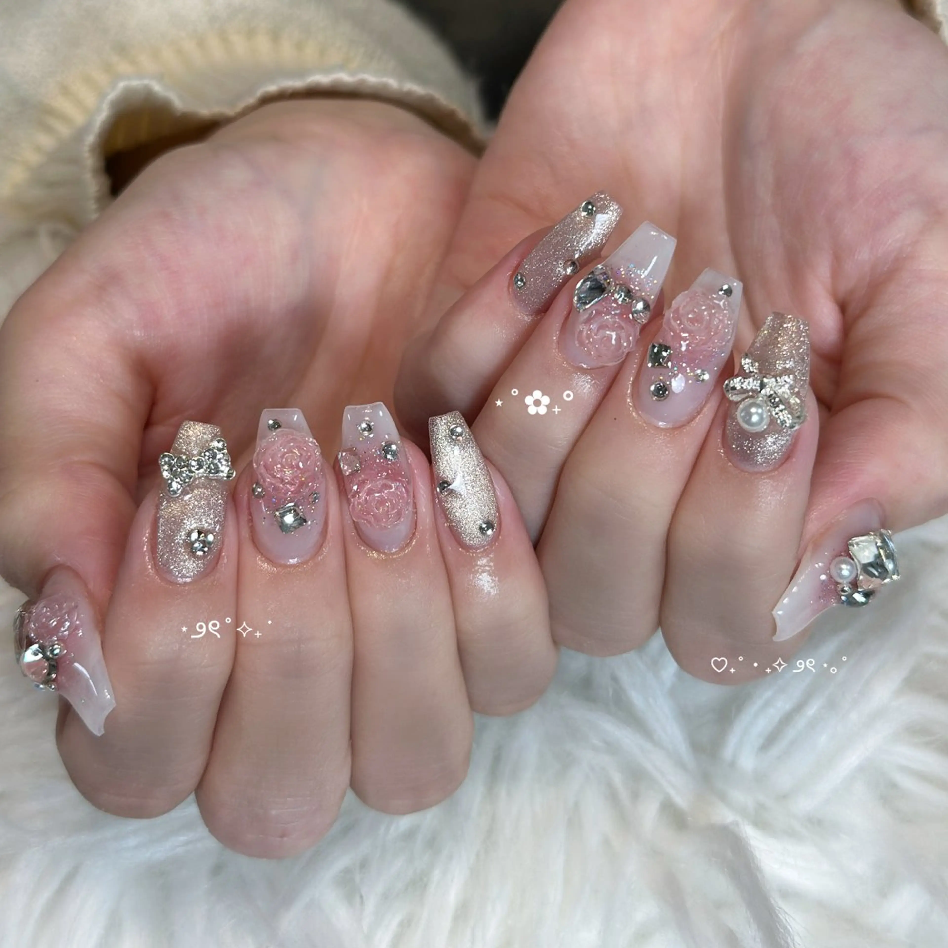 ネイル ボルドー ブラウン チークネイル ドット フットネイル Julli NailStudioのネイルデザイン