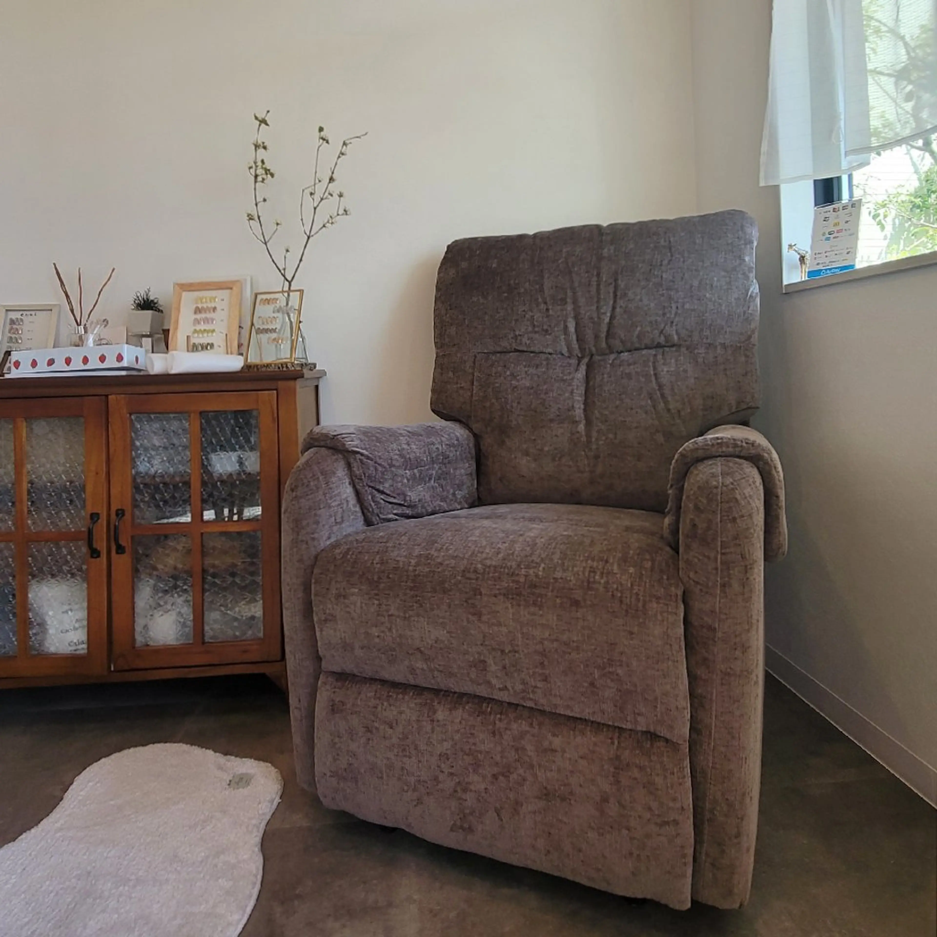 ネイル フットネイル 🌲🌳🚪iiit o🌲🌳🌲のネイルデザイン