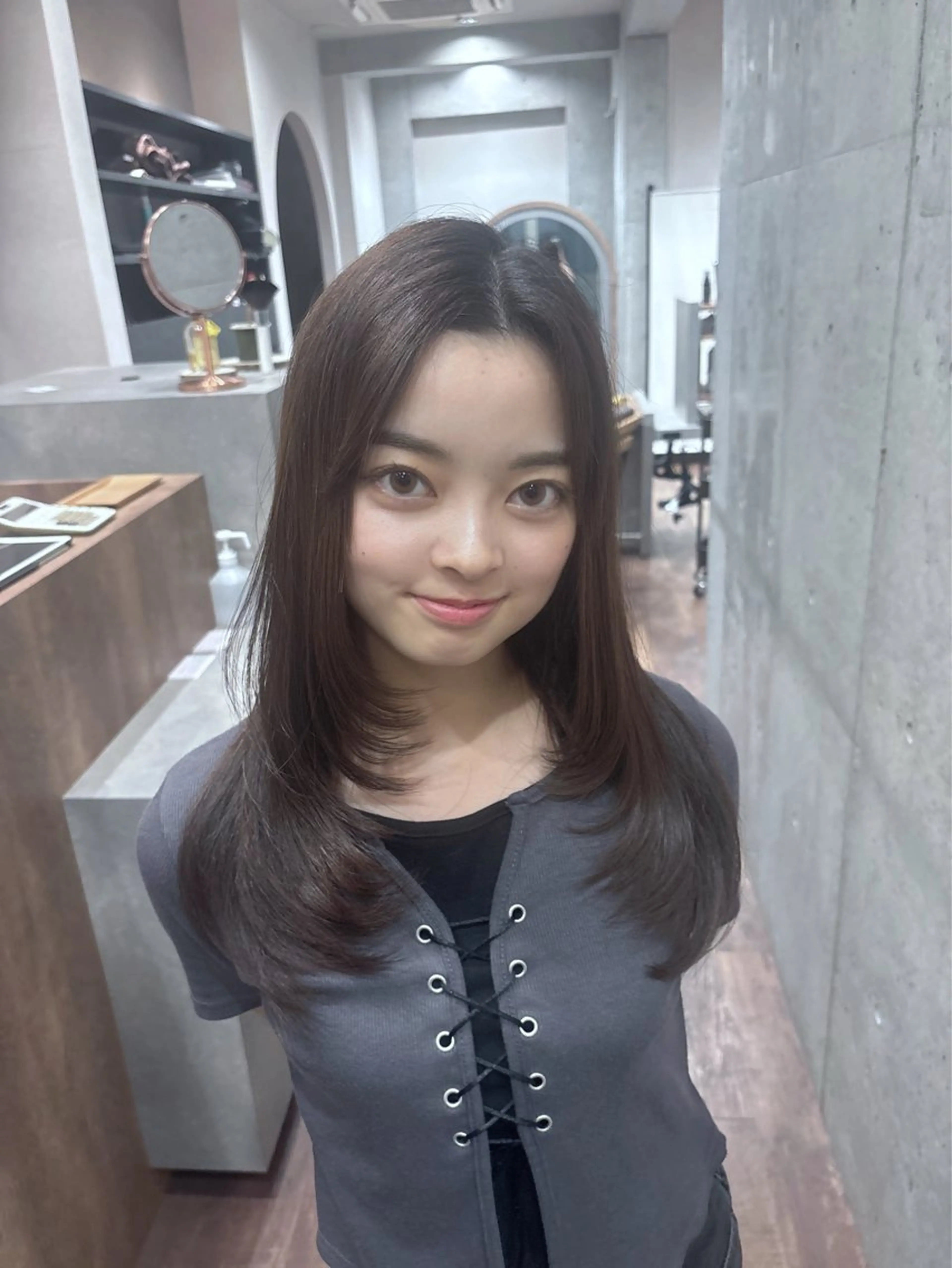 ロング レイヤーカット カット トリートメント りお/艶カラ ー/レイヤーカットのヘアスタイル